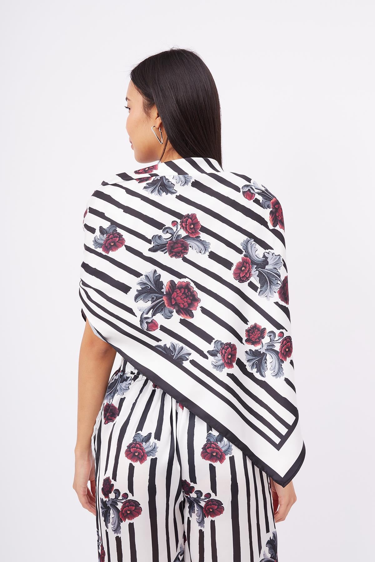 Peraluna-Stripe Garden Scarfe çizgili Güllü Baskılı Saten Kadın Eşarp-Eşarp-4-Milagron.com