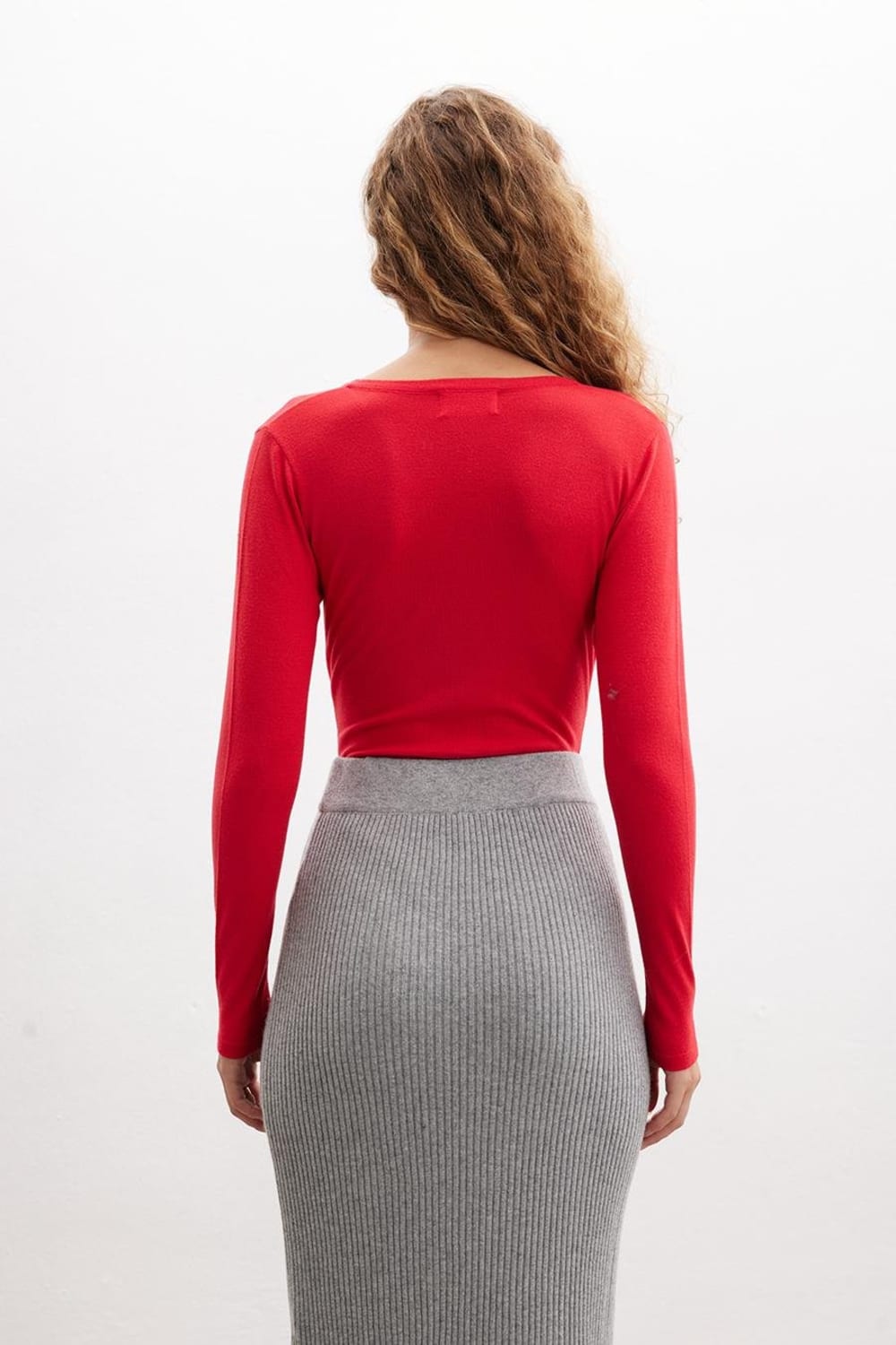 Peraluna-Styleboom X Devon Bodysuit V Yaka Uzun Kol Alttan Çıtçıtlı Kadın Triko Body-Body-23-Milagron.com