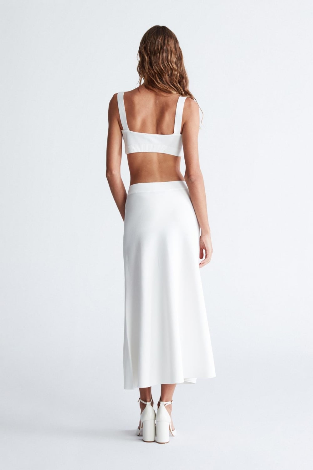 Peraluna-Styleboom X Elizabeth Bralet Düğme Detaylı Askılı Kadın Triko Bralet -Crop Top-6-Milagron.com