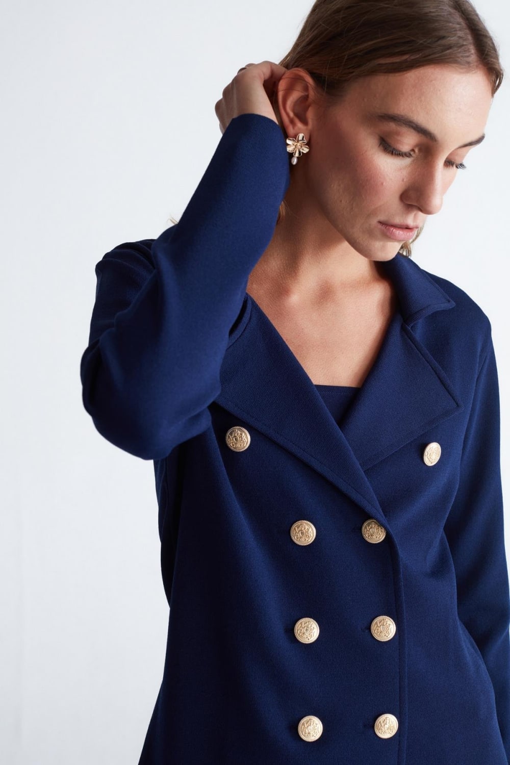 Peraluna-Styleboom X Katherine Blazer Çelik Örgü Klasik Kesim Düğmeli Blazer Kadın Triko Ceket -Ceket-5-Milagron.com