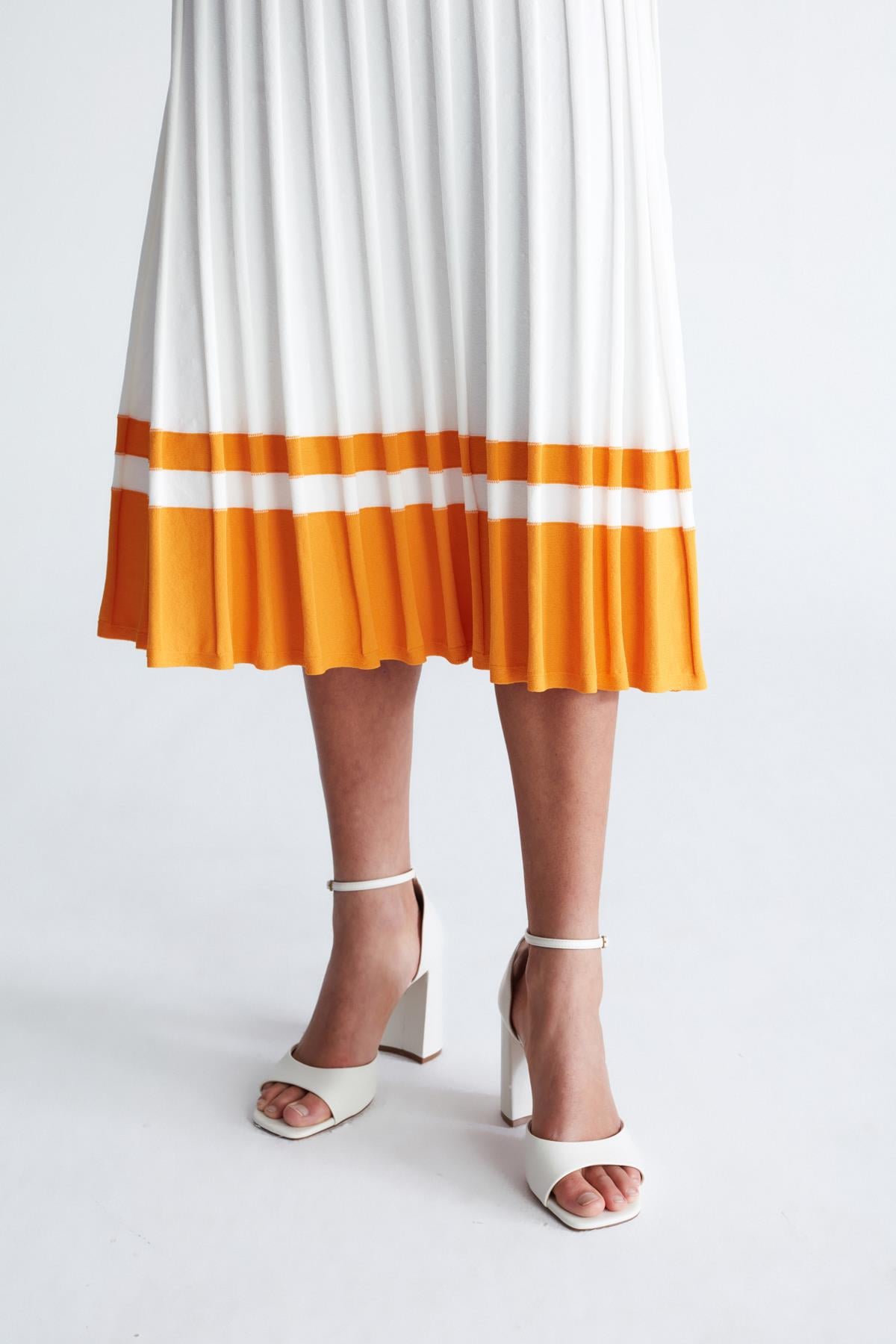 Styleboom X Peraluna Kelly Dress Askılı Bağlama Detaylı Rahat Kesim Midi Boy Yazlık Kadın Triko Elbise - Ekru