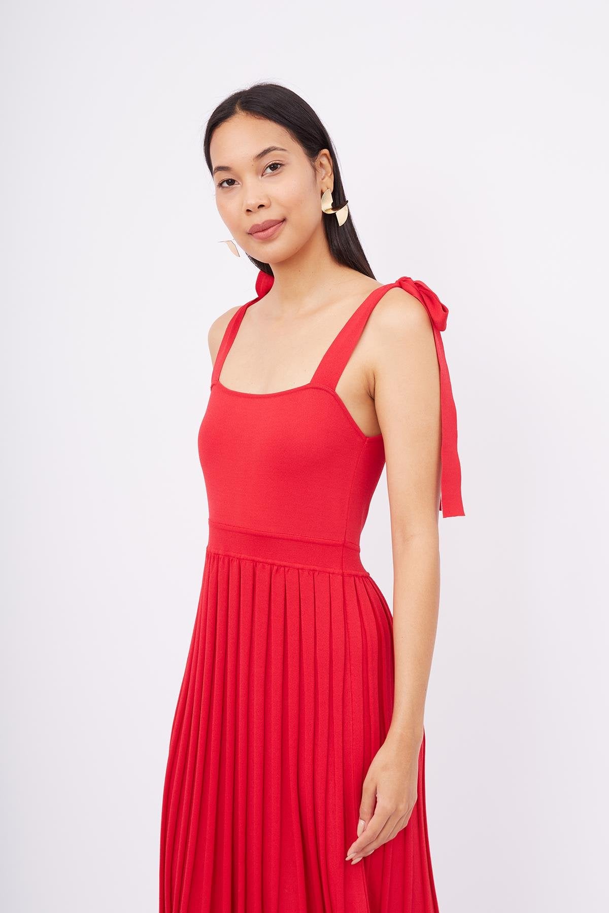 Peraluna-Styleboom X Kelly Dress Askılı Bağlama Detaylı Rahat Kesim Midi Boy Yazlık Kadın Triko Elbise Kırmızı-Elbise-2-Milagron.com