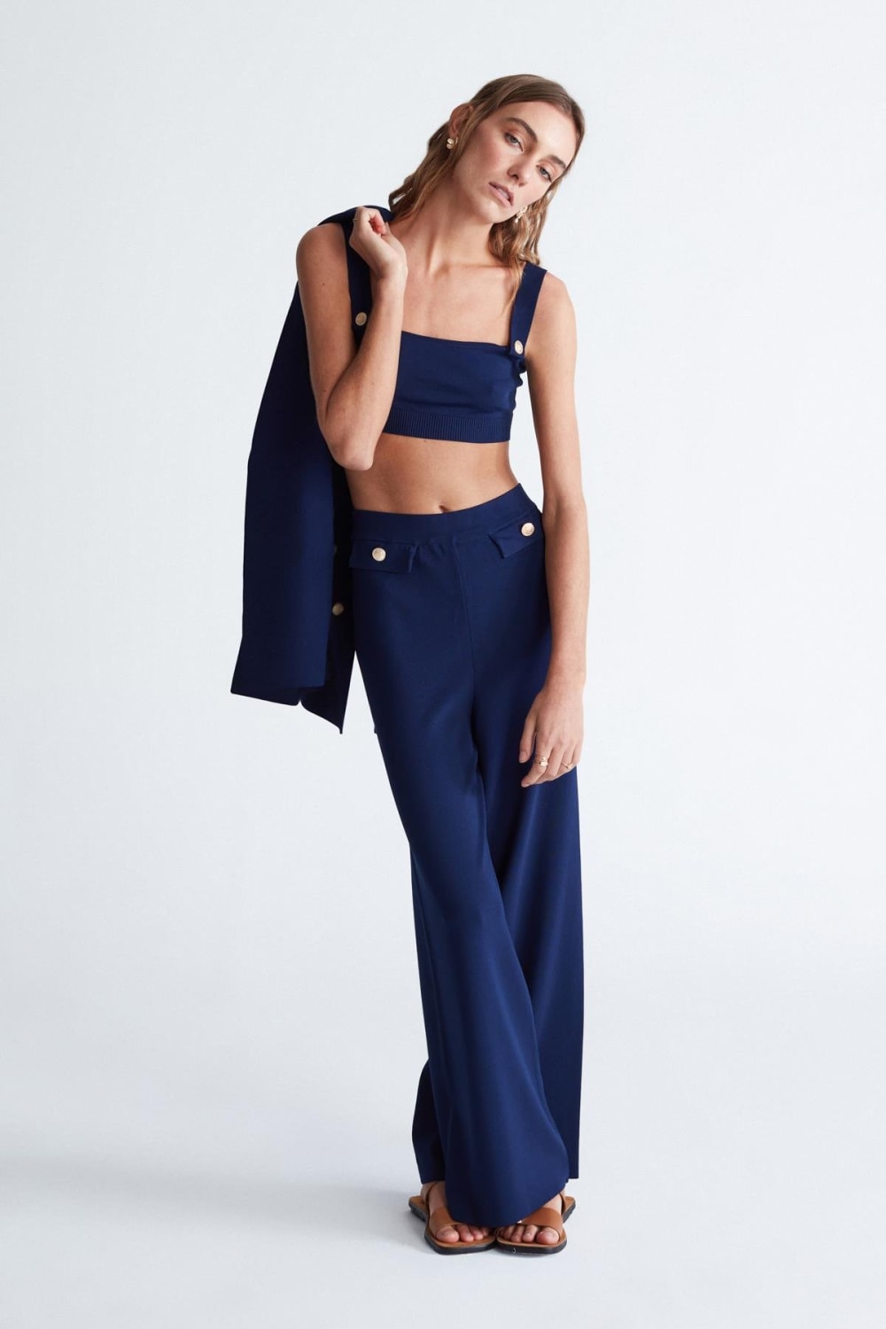 Peraluna-Styleboom X Marlene Trouser Düğme Detaylı Rahat Kesim Kadın Triko Pantolon -Pantolon-10-Milagron.com