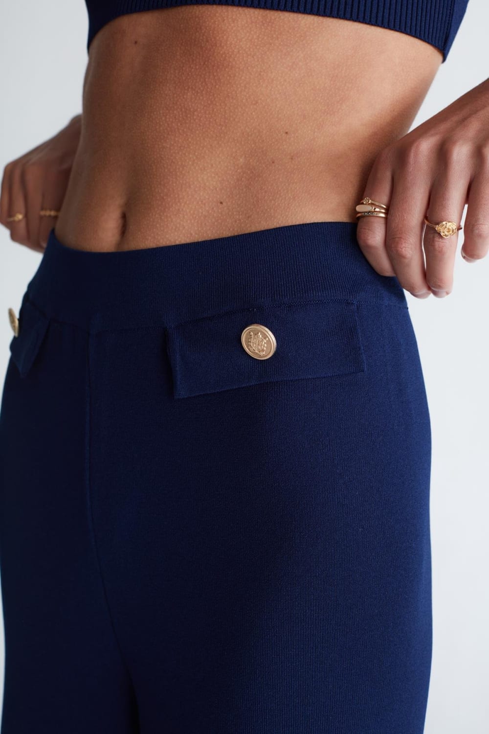 Peraluna-Styleboom X Marlene Trouser Düğme Detaylı Rahat Kesim Kadın Triko Pantolon -Pantolon-4-Milagron.com