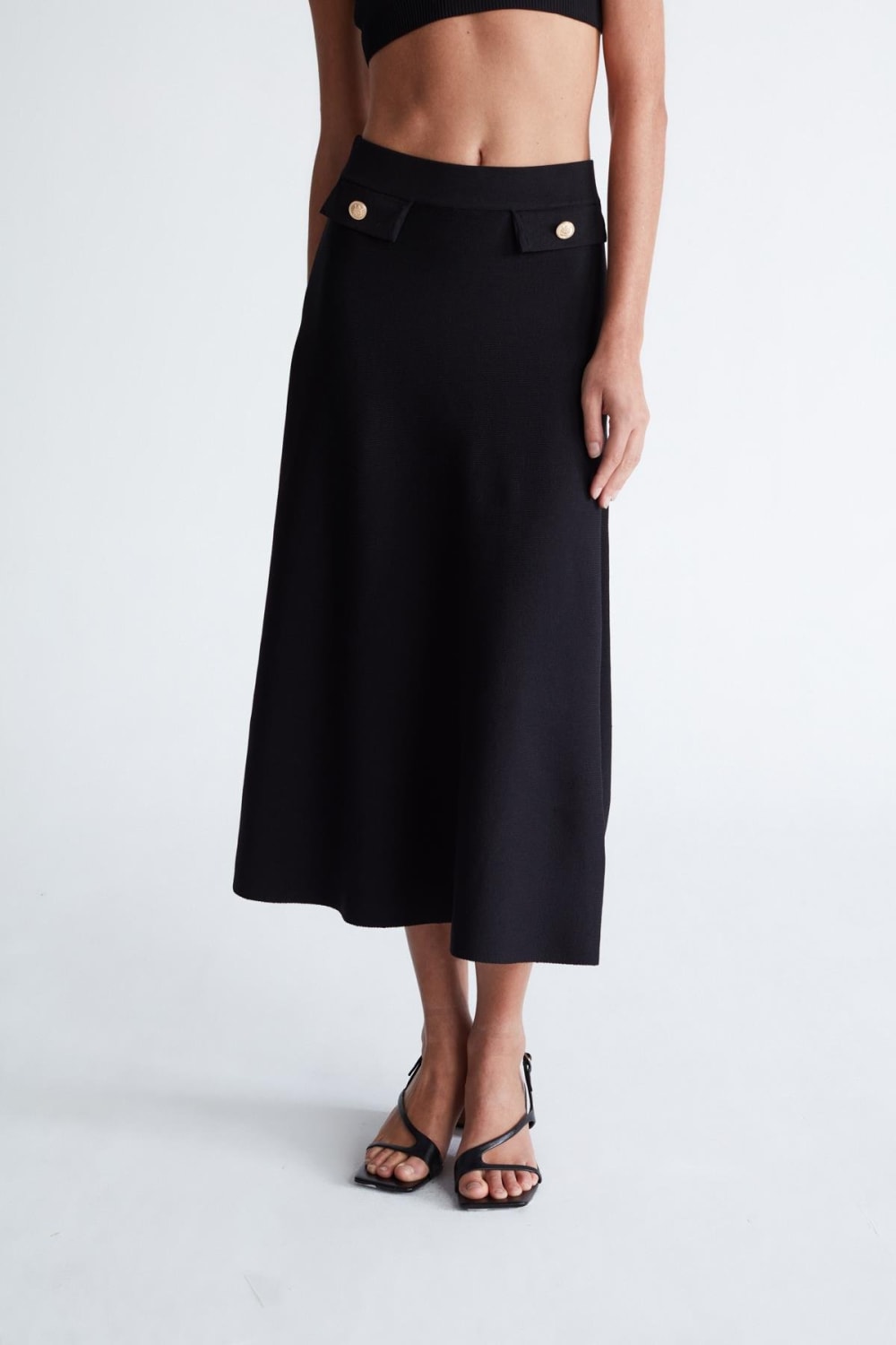 Peraluna-Styleboom X Vivien Skirt Düğme Detaylı Diz Altı Kloş Kadın Triko Etek -Etek-16-Milagron.com