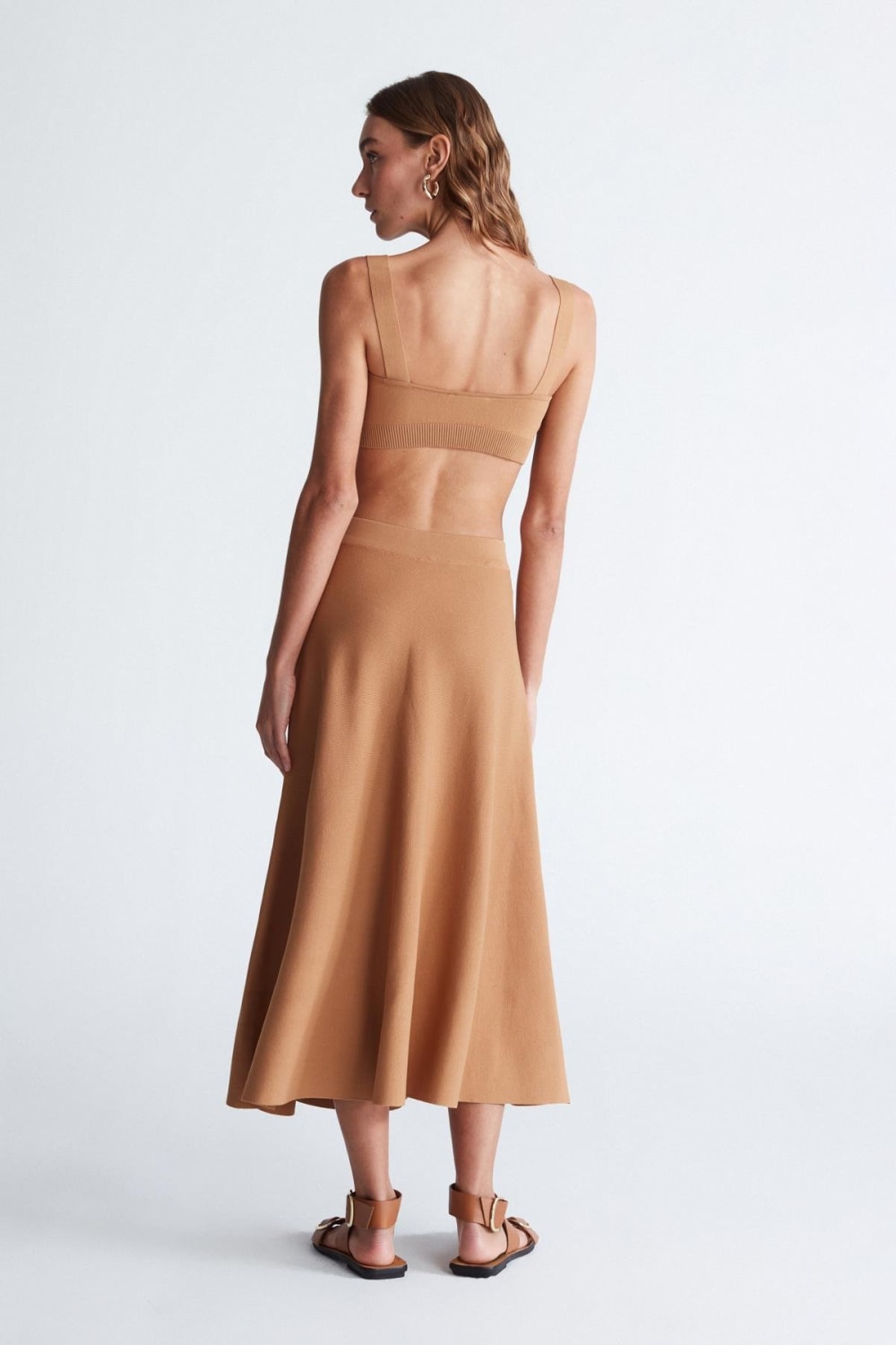 Peraluna-Styleboom X Vivien Skirt Düğme Detaylı Diz Altı Kloş Kadın Triko Etek -Etek-8-Milagron.com