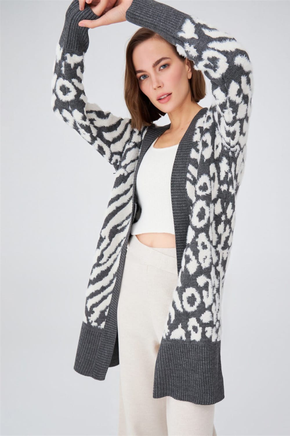 Peraluna-Uzun Zebra Desenli Kadın Triko Hırka -Kazak & Triko-3-Milagron.com