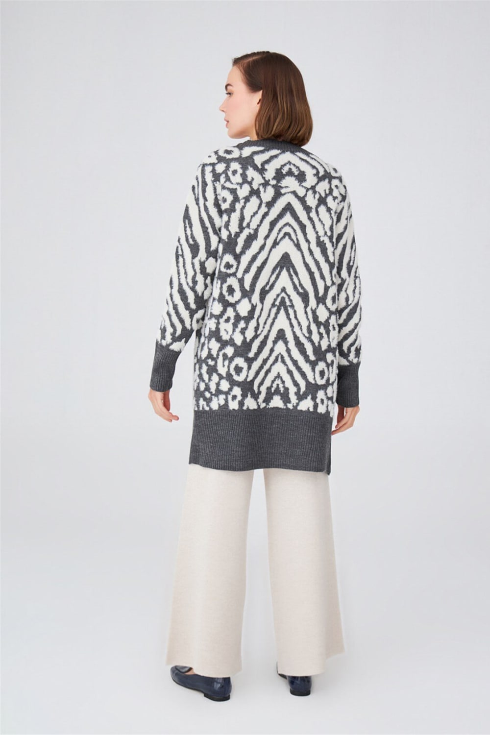 Peraluna-Uzun Zebra Desenli Kadın Triko Hırka -Kazak & Triko-6-Milagron.com