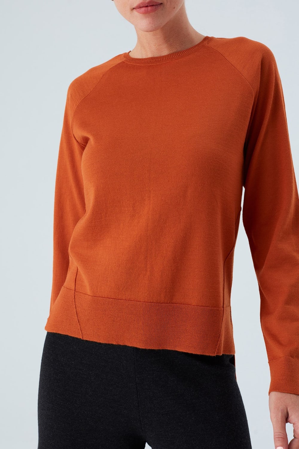 Peraluna-Vanessa Pullover Merino Yünlü Yanları Yırtmaçlı Ince Kadın Triko Kazak-Kazak & Triko-3-Milagron.com