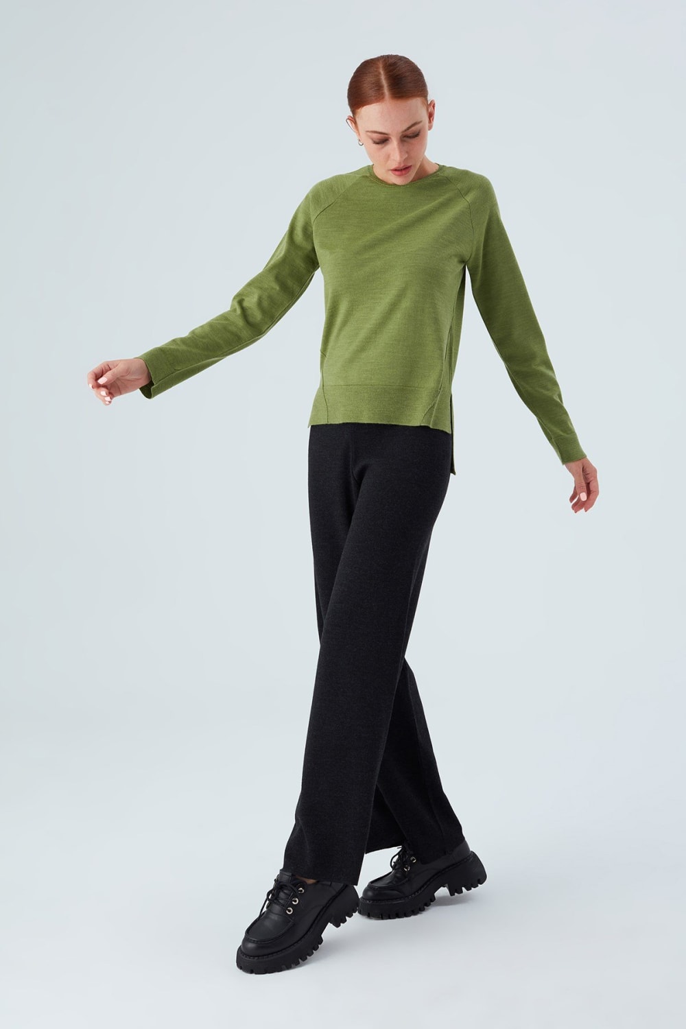 Peraluna-Vanessa Pullover Merino Yünlü Yanları Yırtmaçlı Ince Kadın Triko Kazak-Kazak & Triko-5-Milagron.com