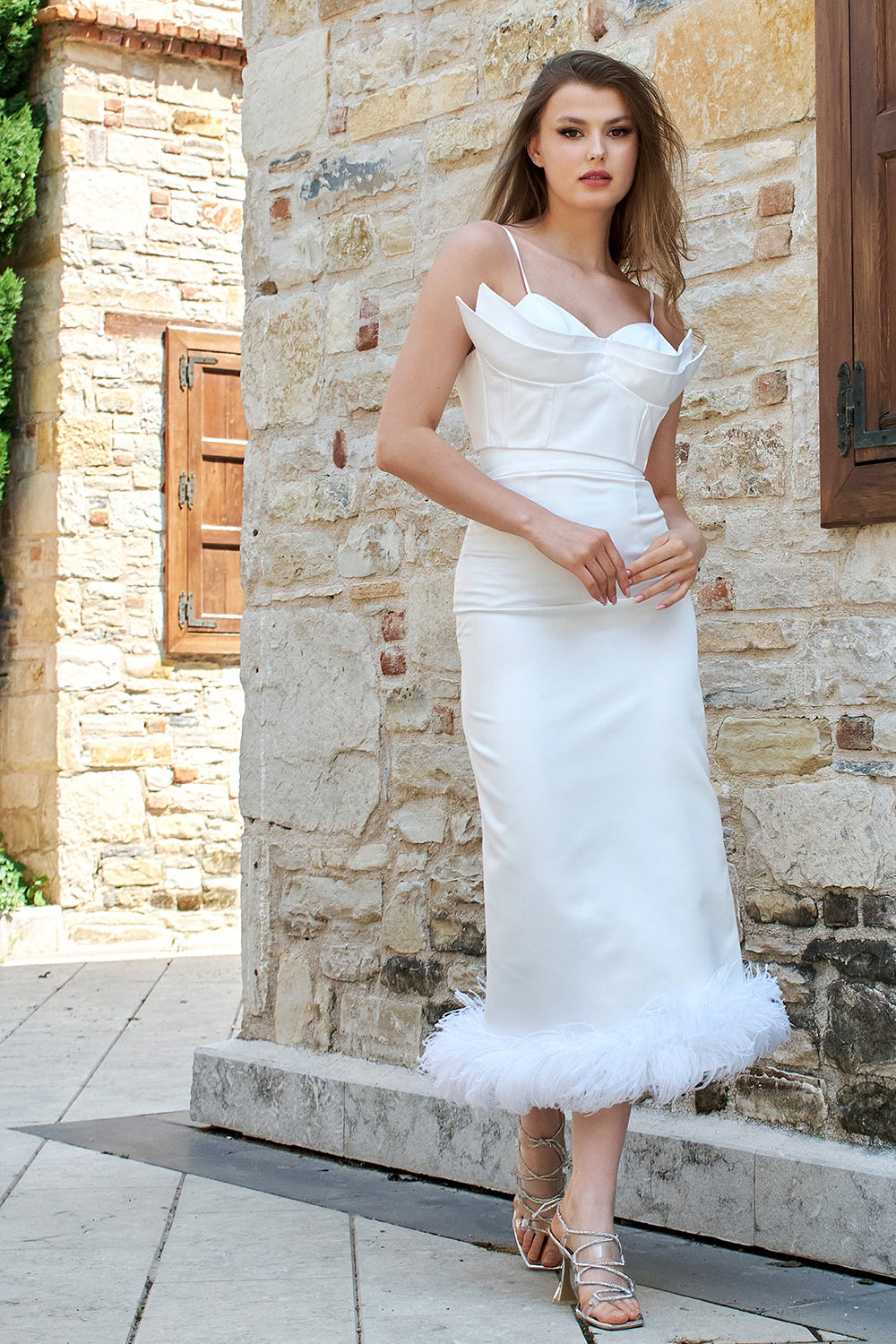 Petra Petrova-Saten Büstiyer Ve Otrişli Etek Takımı Vera 2-Elbise-3-Milagron.com