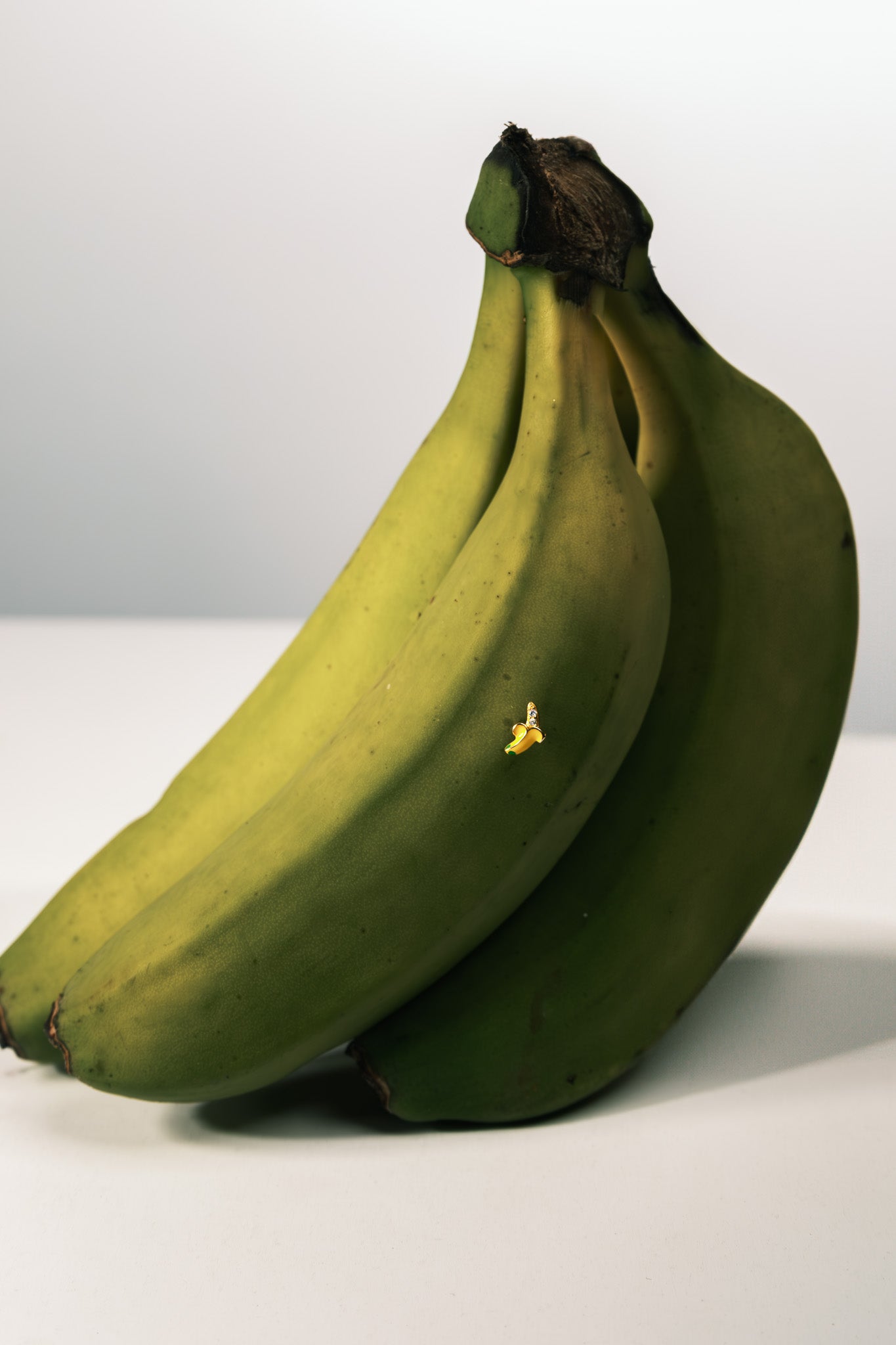 Pia Yuli-Banana Piercing-Küpe-3-Milagron.com