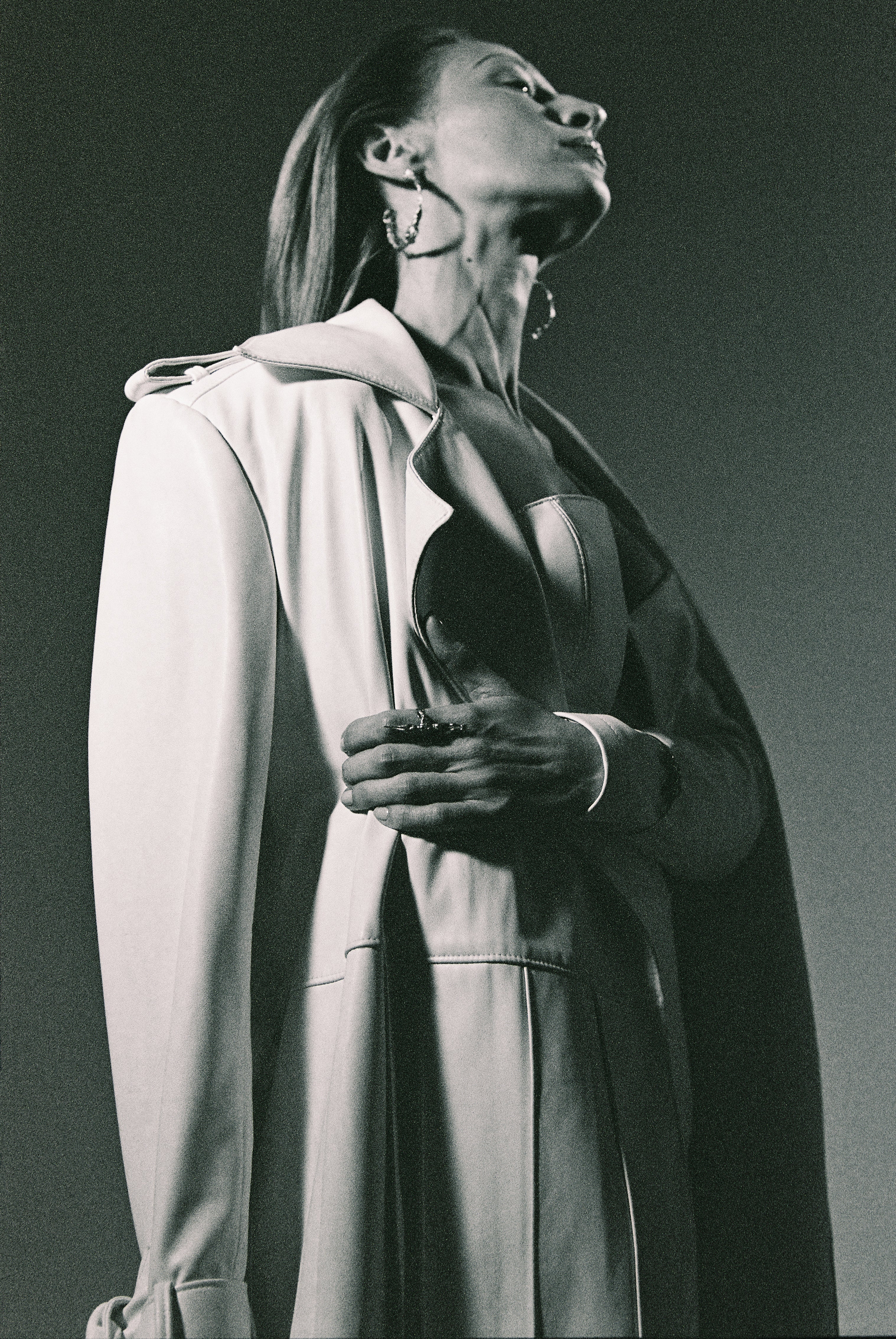 Pia Yuli-Eternal Soul Dance Halka Küpe-Küpe-3-Milagron.com