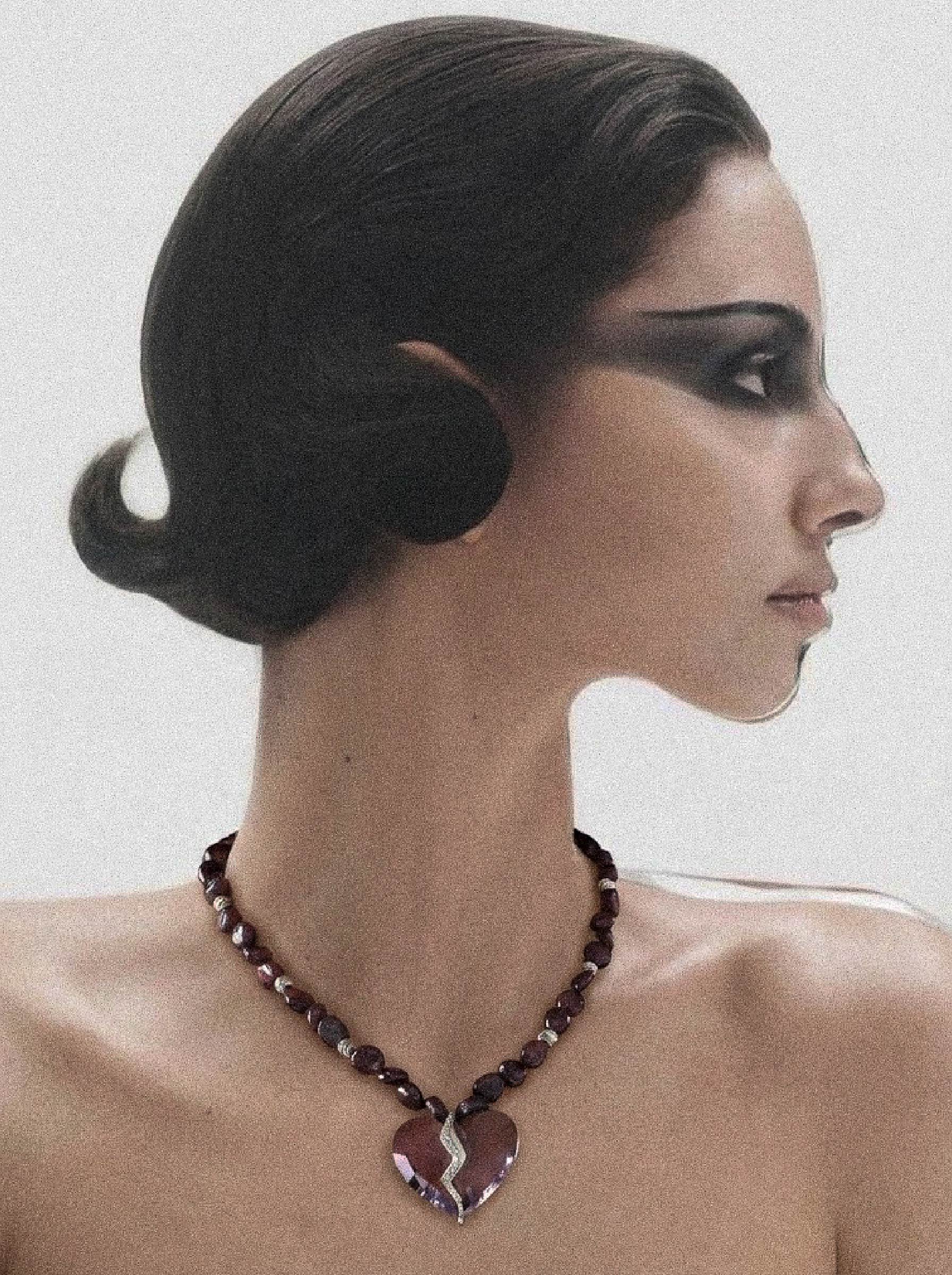 Pia Yuli-Tamamlanan Kalpler Kolyesi-2-Milagron.com