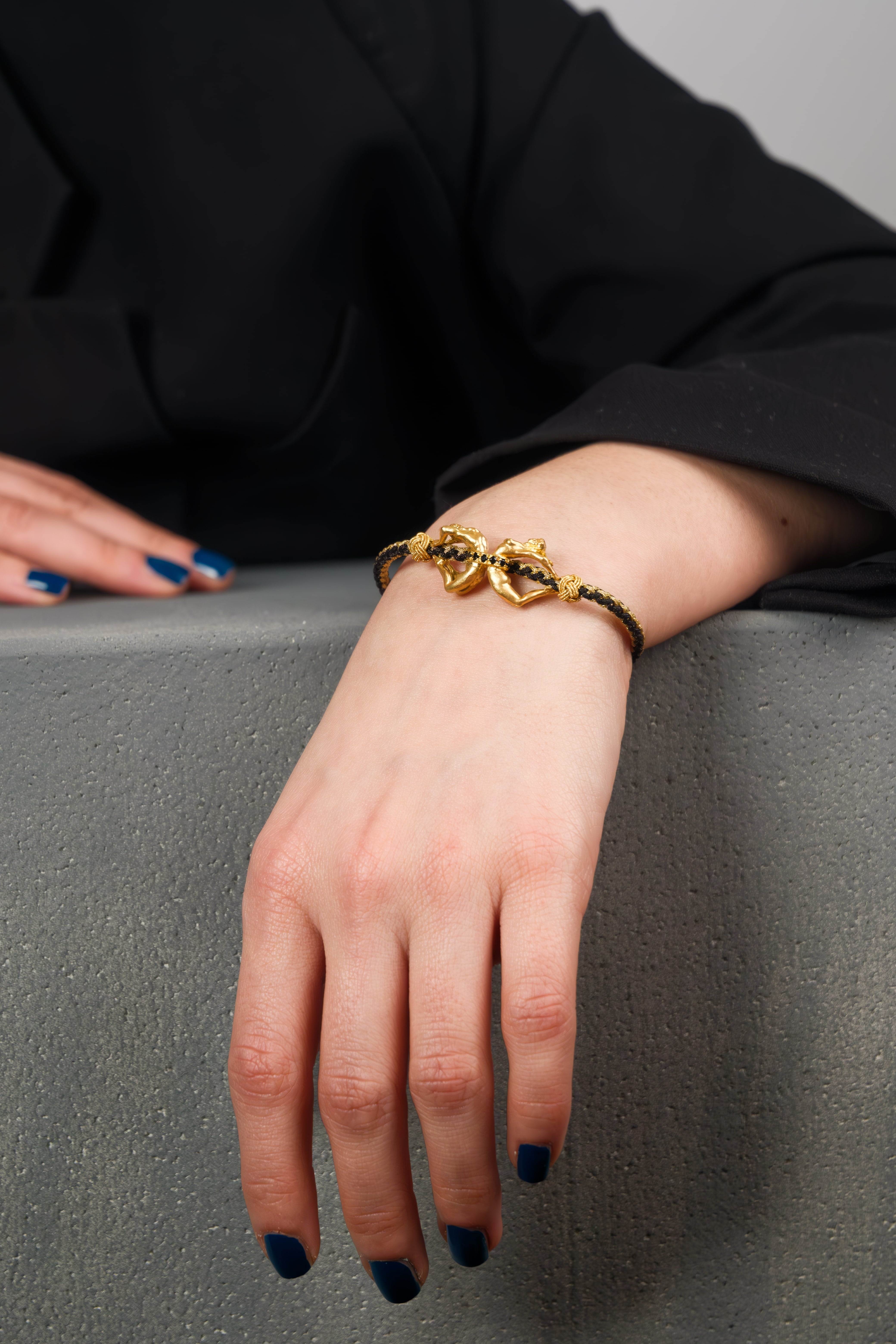 Pia Yuli-Unity Black Bileklik-Bileklik-2-Milagron.com