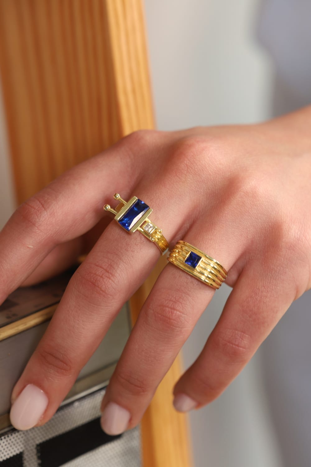 Pia&Co-Ecke Taşlı Gümüş Yüzük-Yüzük-4-Milagron.com