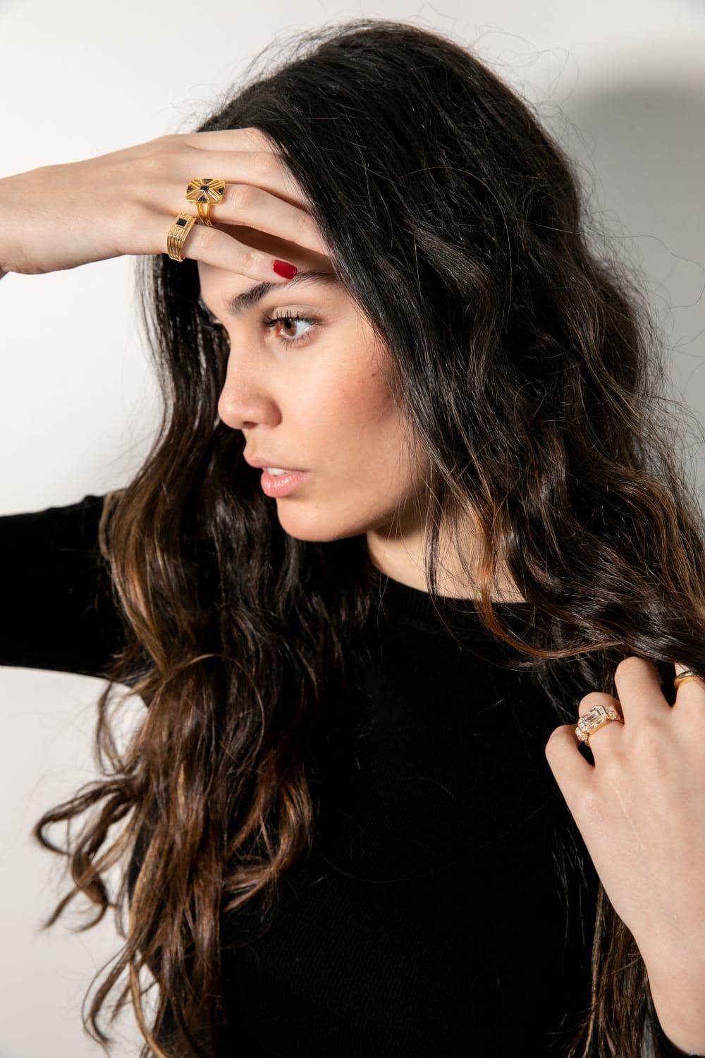 Pia&Co-Mia Siyah Kare Taşlı Gümüş Yüzük-Yüzük-2-Milagron.com