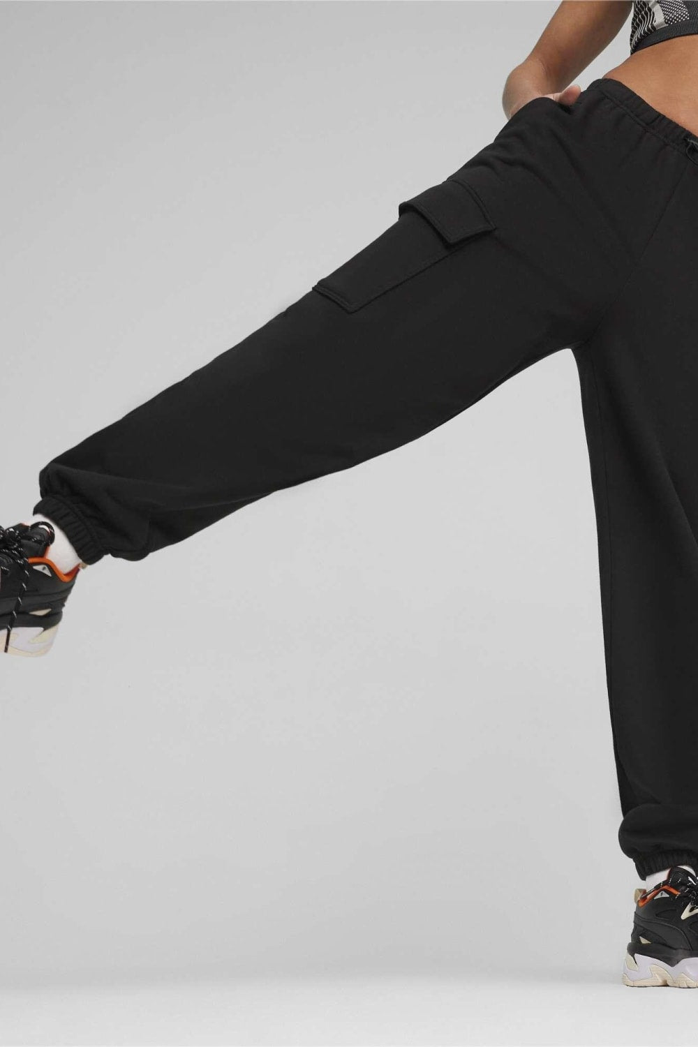 Puma-DARE TO Relaxed Sweatpants-Eşofman-3-Milagron.com