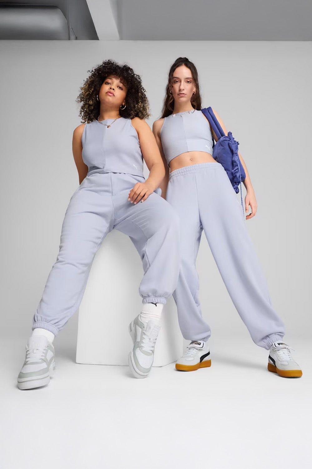 Puma-ESS Relaxed Sweatpants op Modern-Eşofman-2-Milagron.com