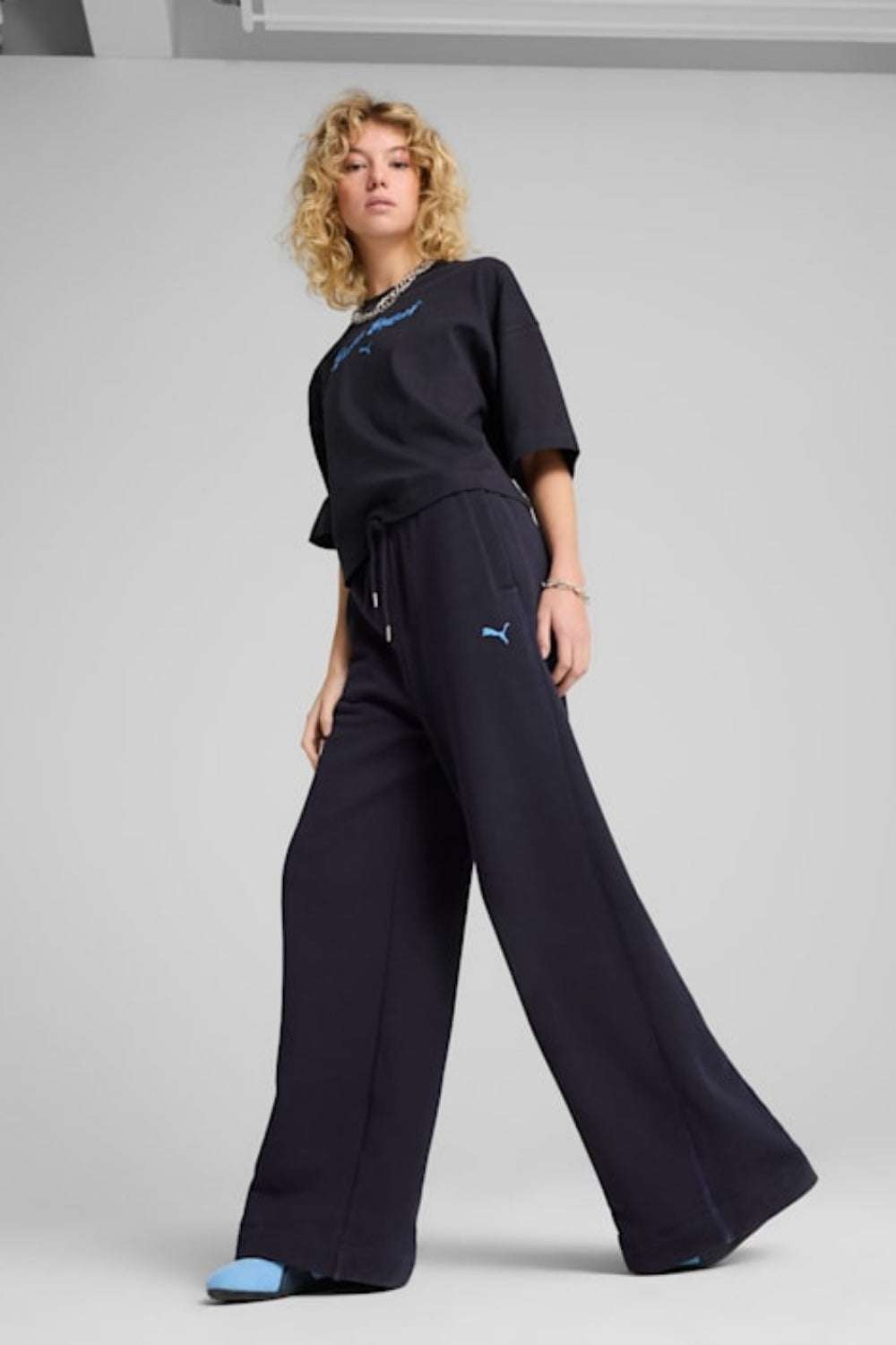 Puma-ESS Relaxed Sweatpants op New Na-Eşofman-1-Milagron.com