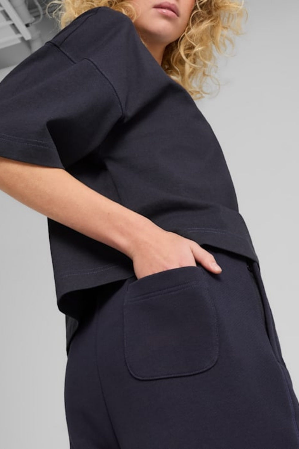 Puma-ESS Relaxed Sweatpants op New Na-Eşofman-4-Milagron.com