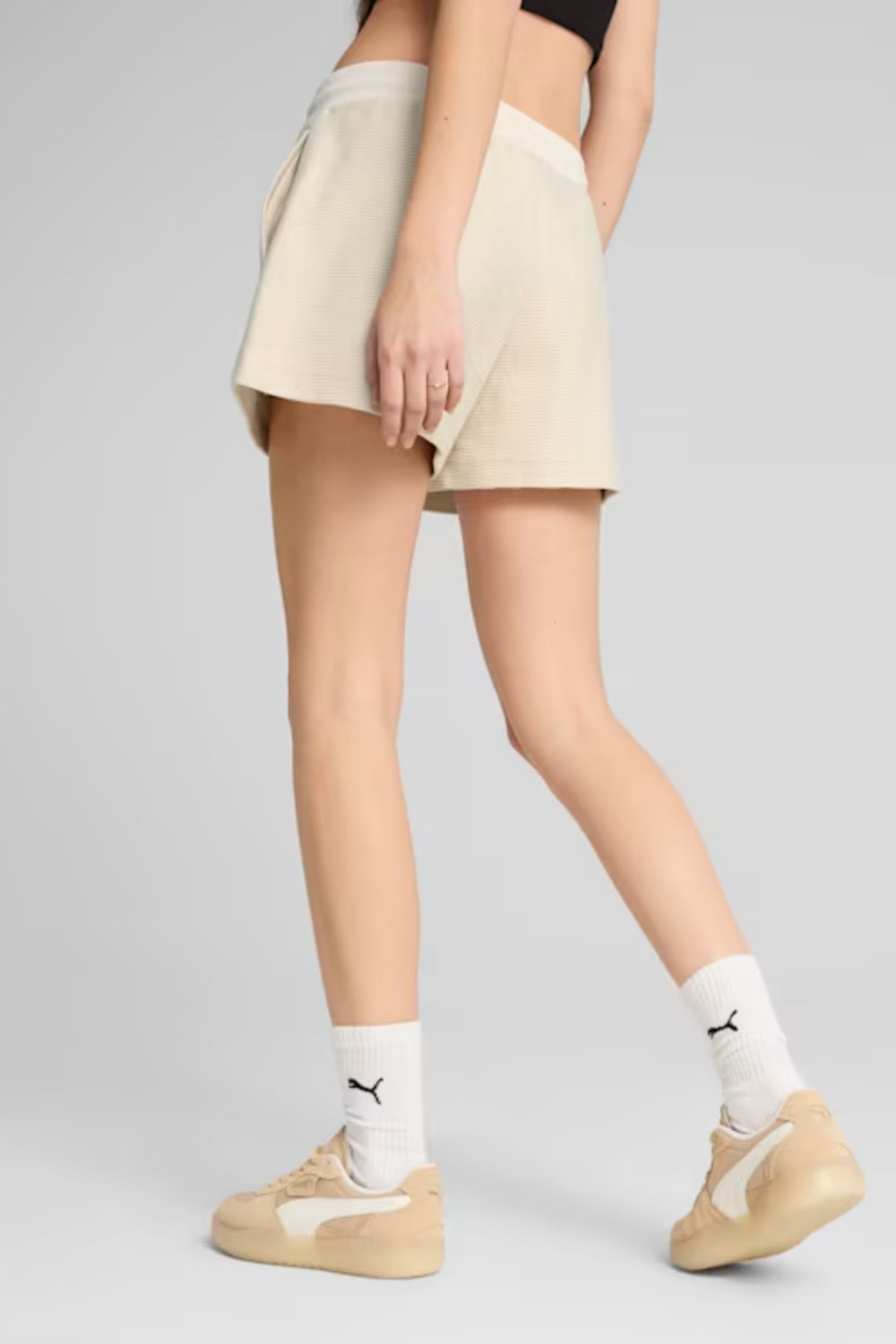 Puma-PREMIUM ESS A-Line Shorts 4 Jacquard Alpine Snow-Şort-4-Milagron.com