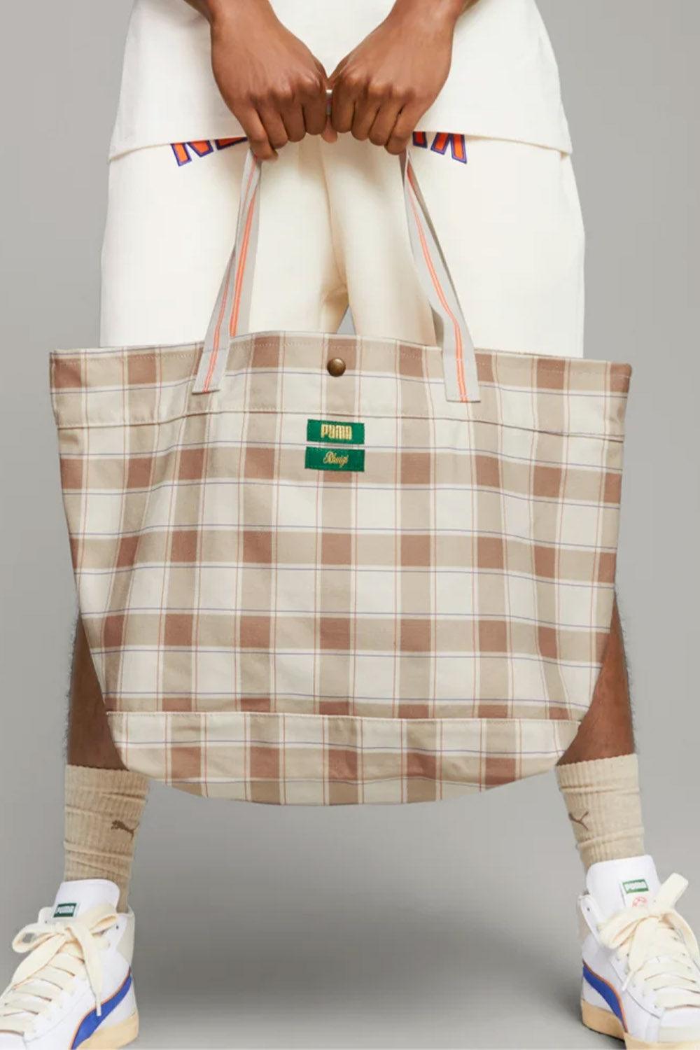 Puma-PUMA x RHUIGI Oversized Tote Bag Pristin-Omuz Çantası-5-Milagron.com