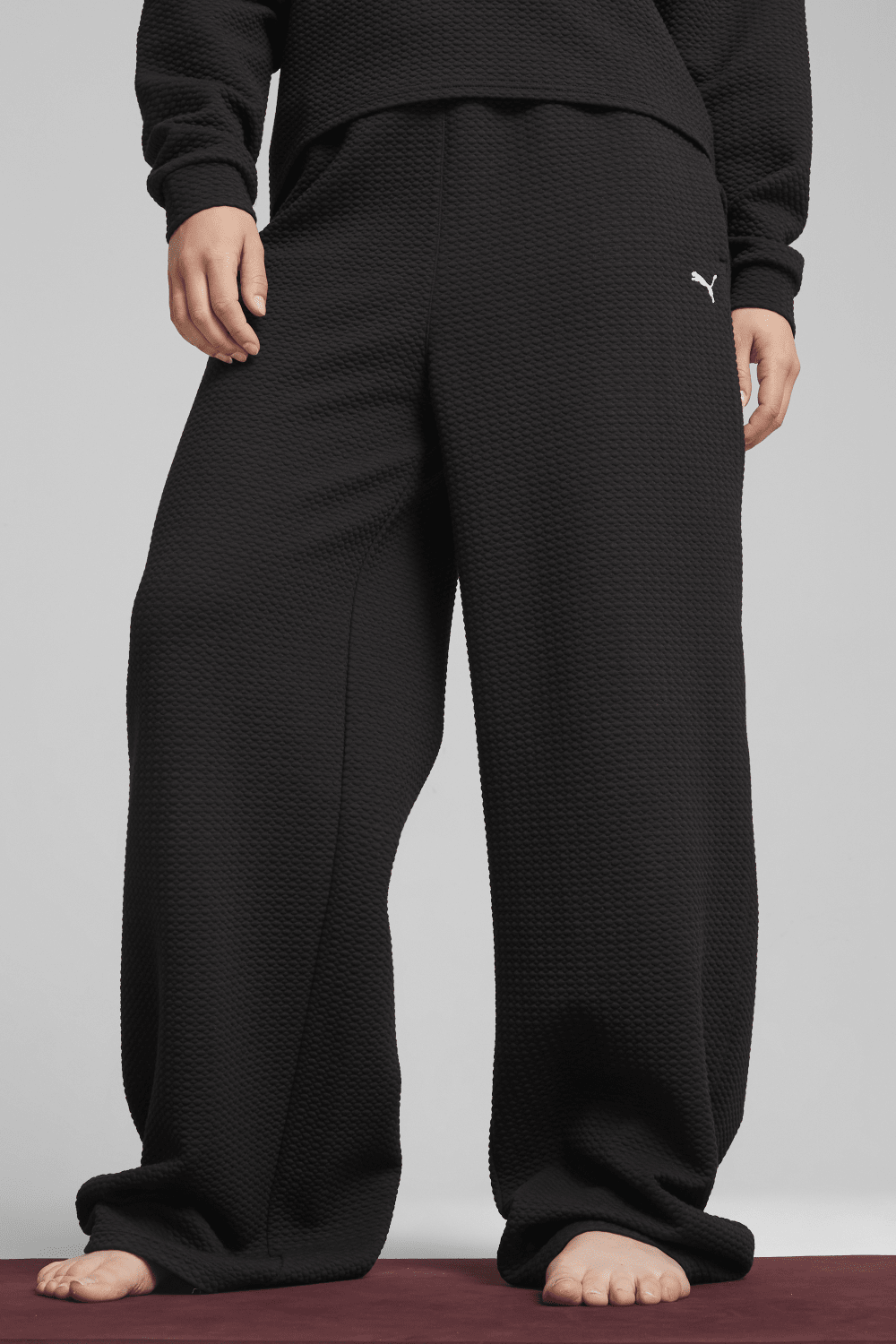 Puma-Q4 Studio Textured Hw Pant Puma Black-Eşofman-2-Milagron.com