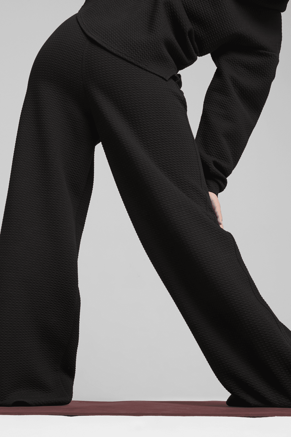 Puma-Q4 Studio Textured Hw Pant Puma Black-Eşofman-5-Milagron.com