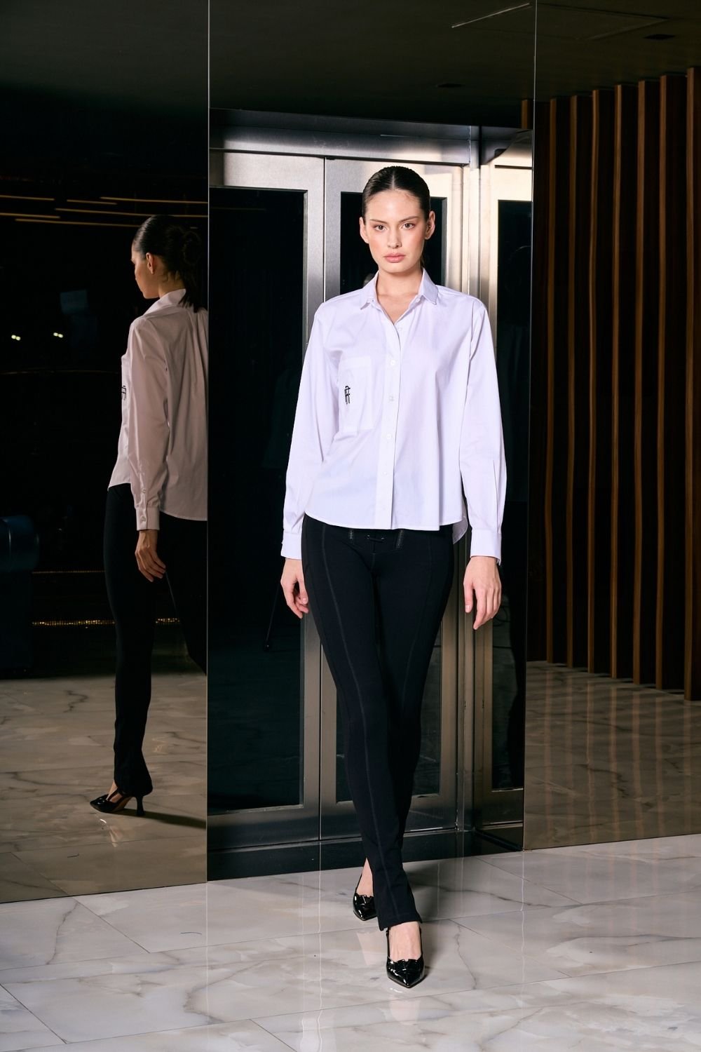 Rafael Fernè-Beyaz Logo Oversize Gömlek-Gömlek-4-Milagron.com