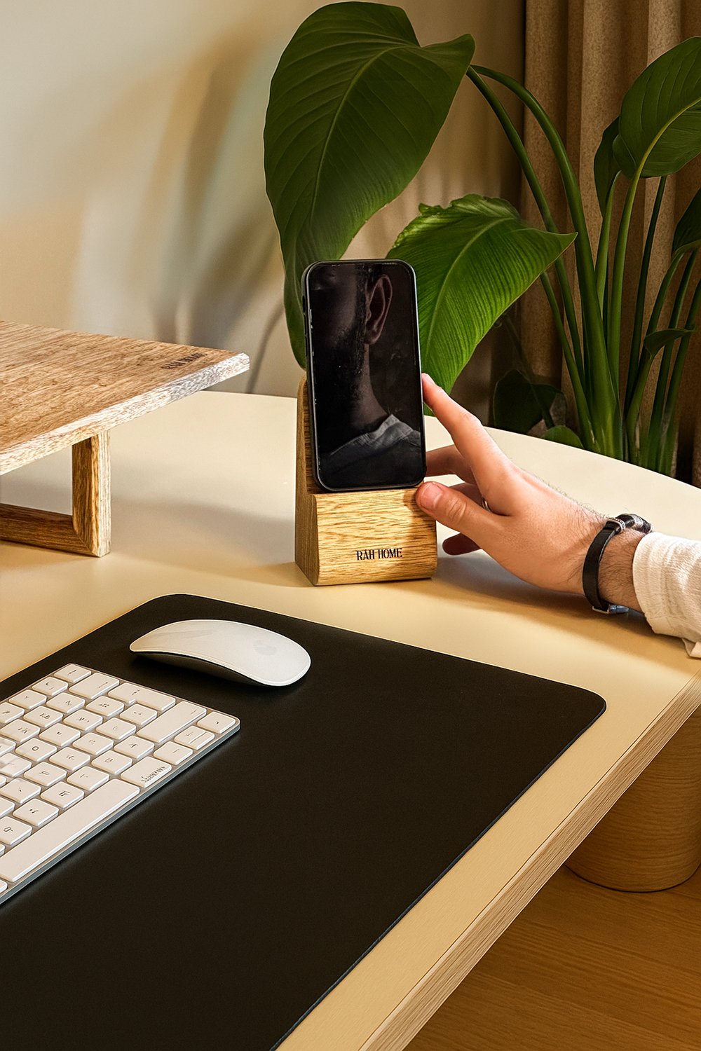 Râh Home-Elegan Telefon Standı-Organizer-1-Milagron.com