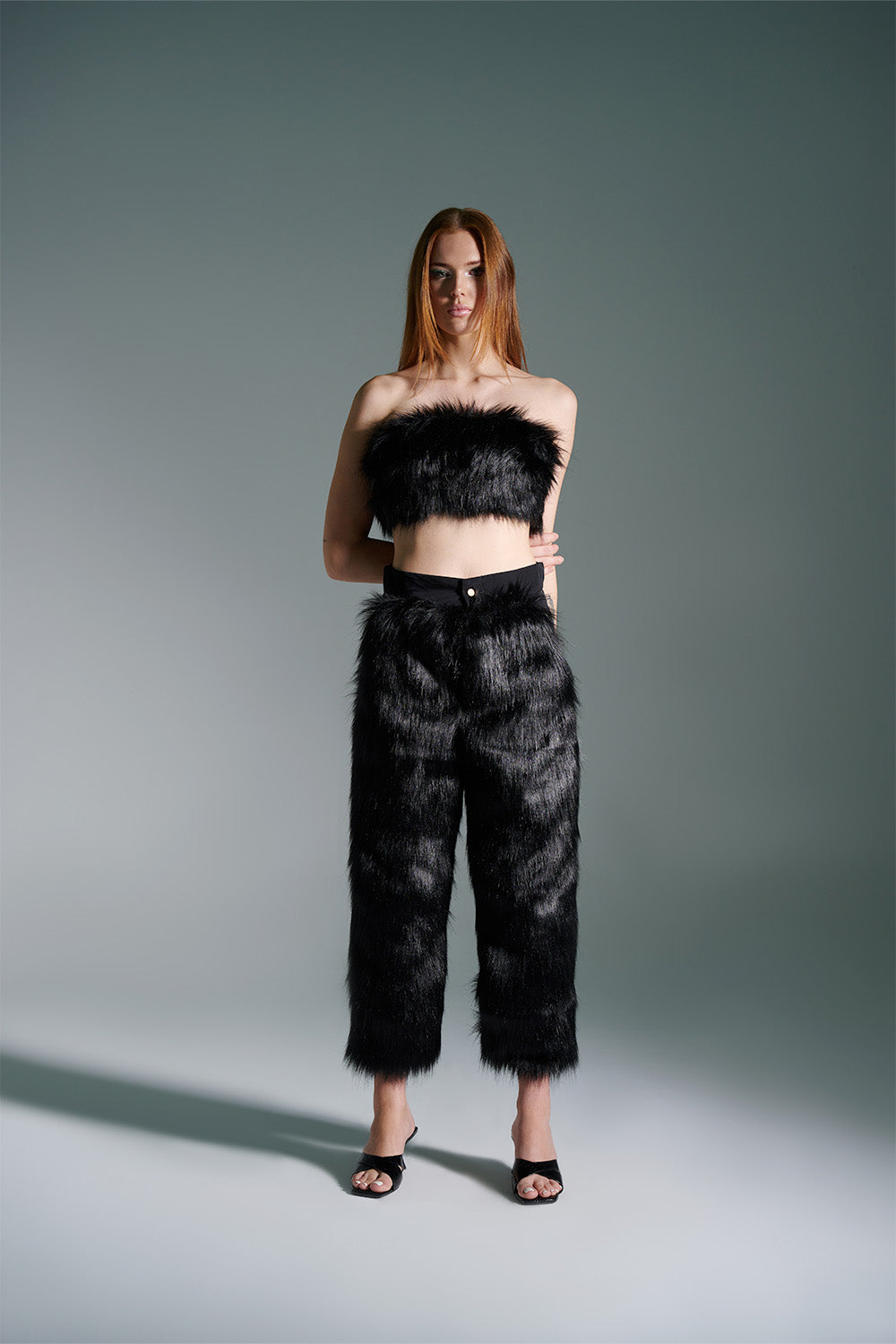 Ramme-Ala Glamour Black Fur Top-Top-4-Milagron.com