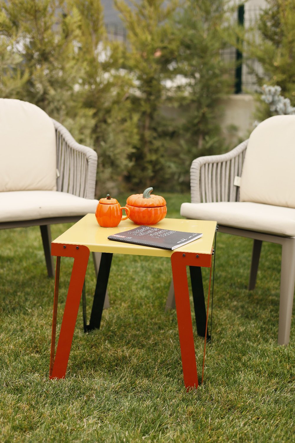 Rarart Concept-Chic-tab Colorful - Metal Sehpa-Sehpa-3-Milagron.com