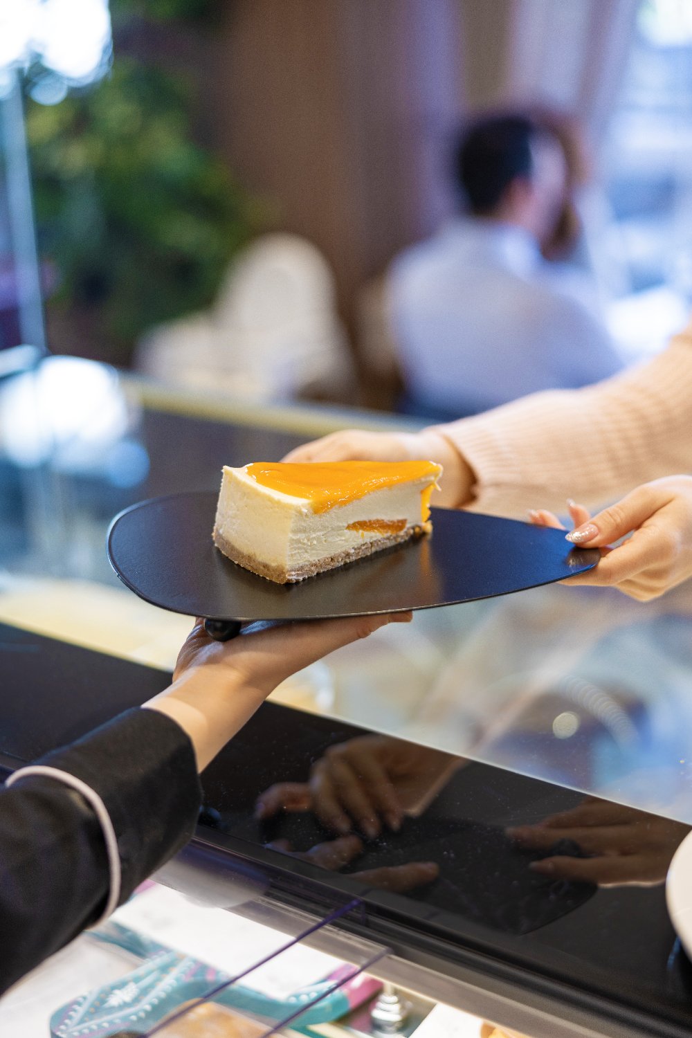 Rarart Concept-Curve - Metal Sunum Tabağı-Sunum Aksesuarları-1-Milagron.com