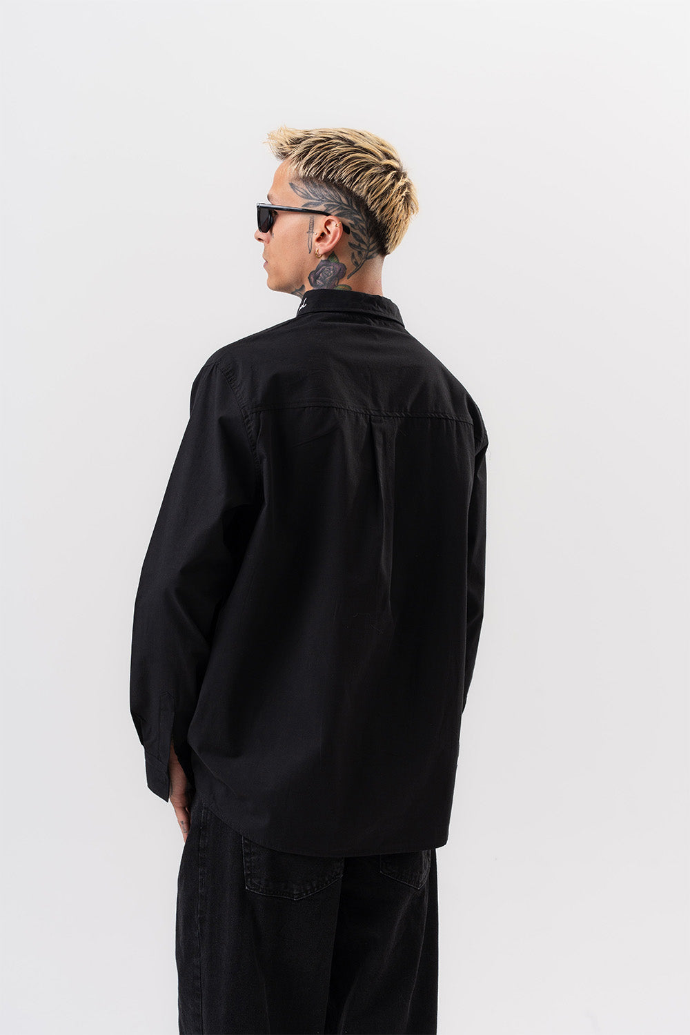 Respire-Erkek Nakış Detaylı Poplin Oversize Gömlek Siyah-Gömlek-3-Milagron.com