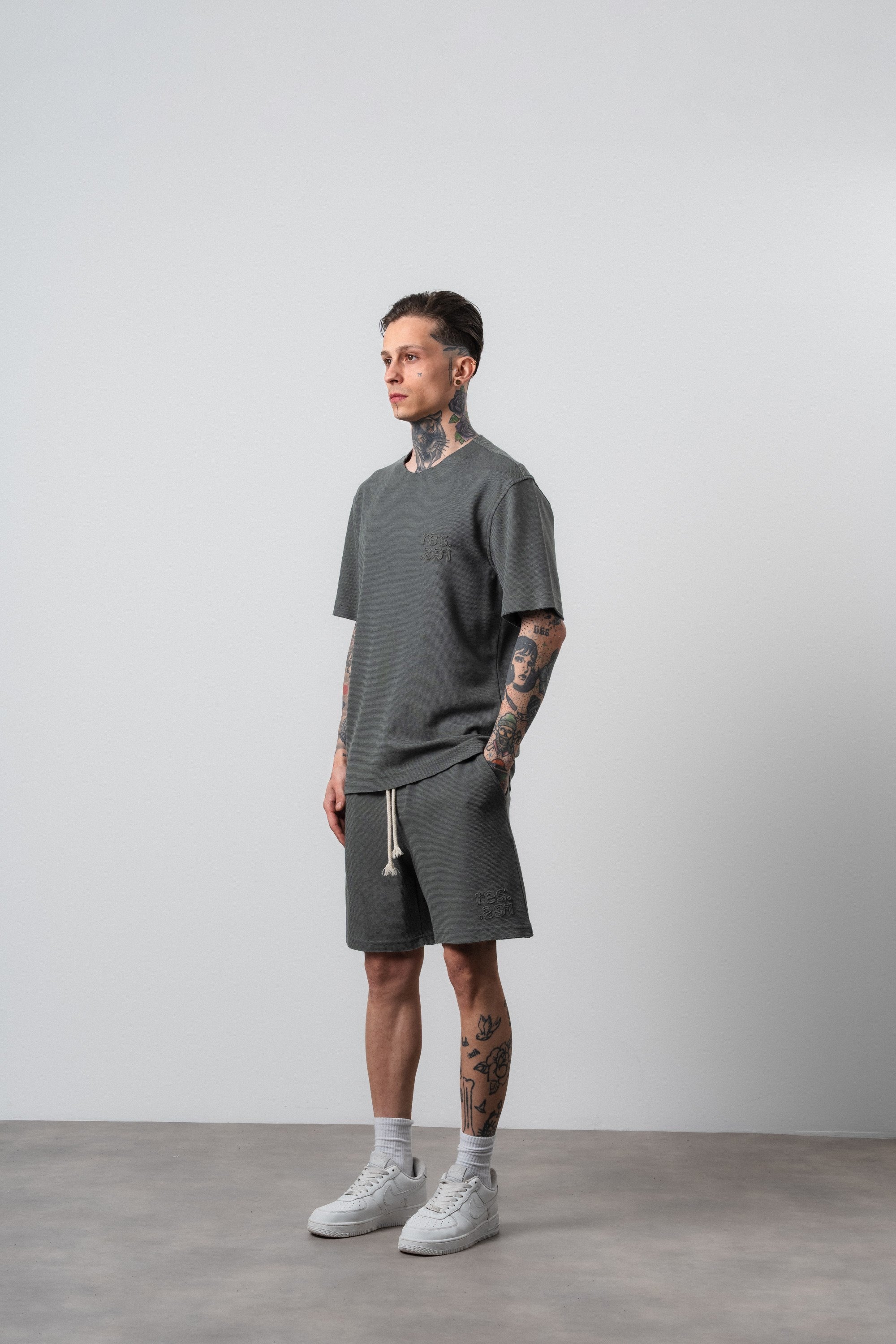 Erkek Pis Dikişli Regular Fit T-Shirt Şort Takım Haki