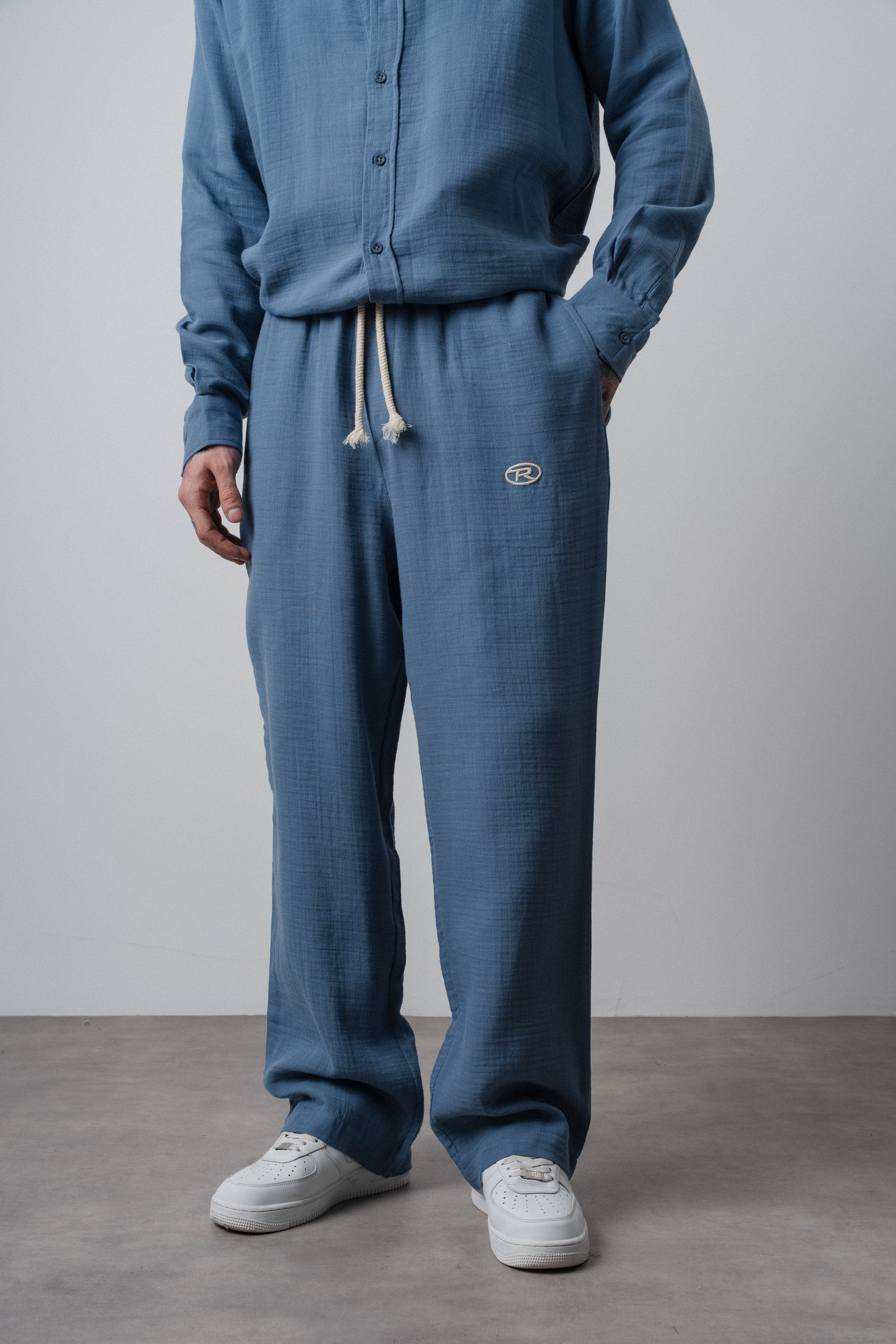 Erkek R Nakışlı Müslin Baggy Pantolon Açık Mavi