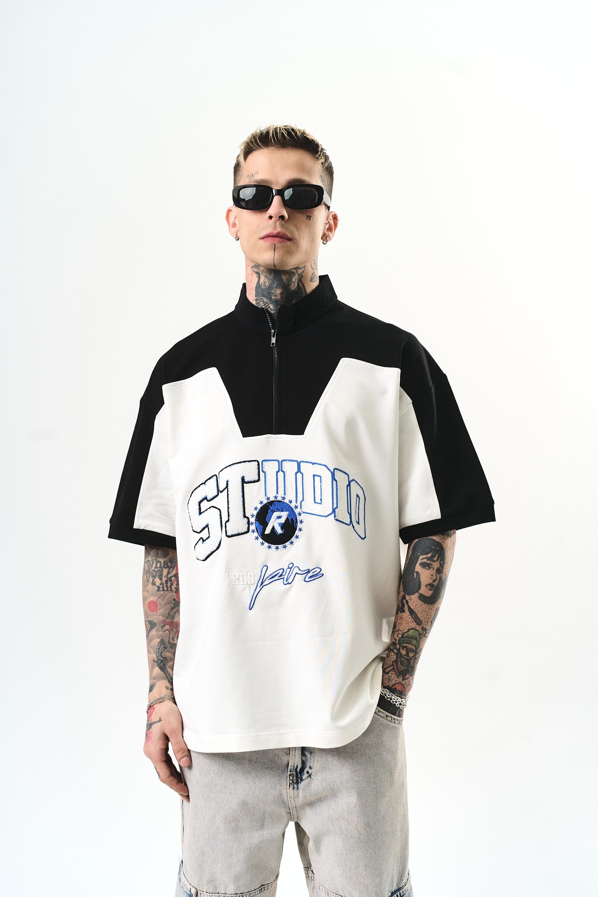 Erkek Studio Nakışlı Yarım Fermuarlı Oversize T-Shirt Ekru