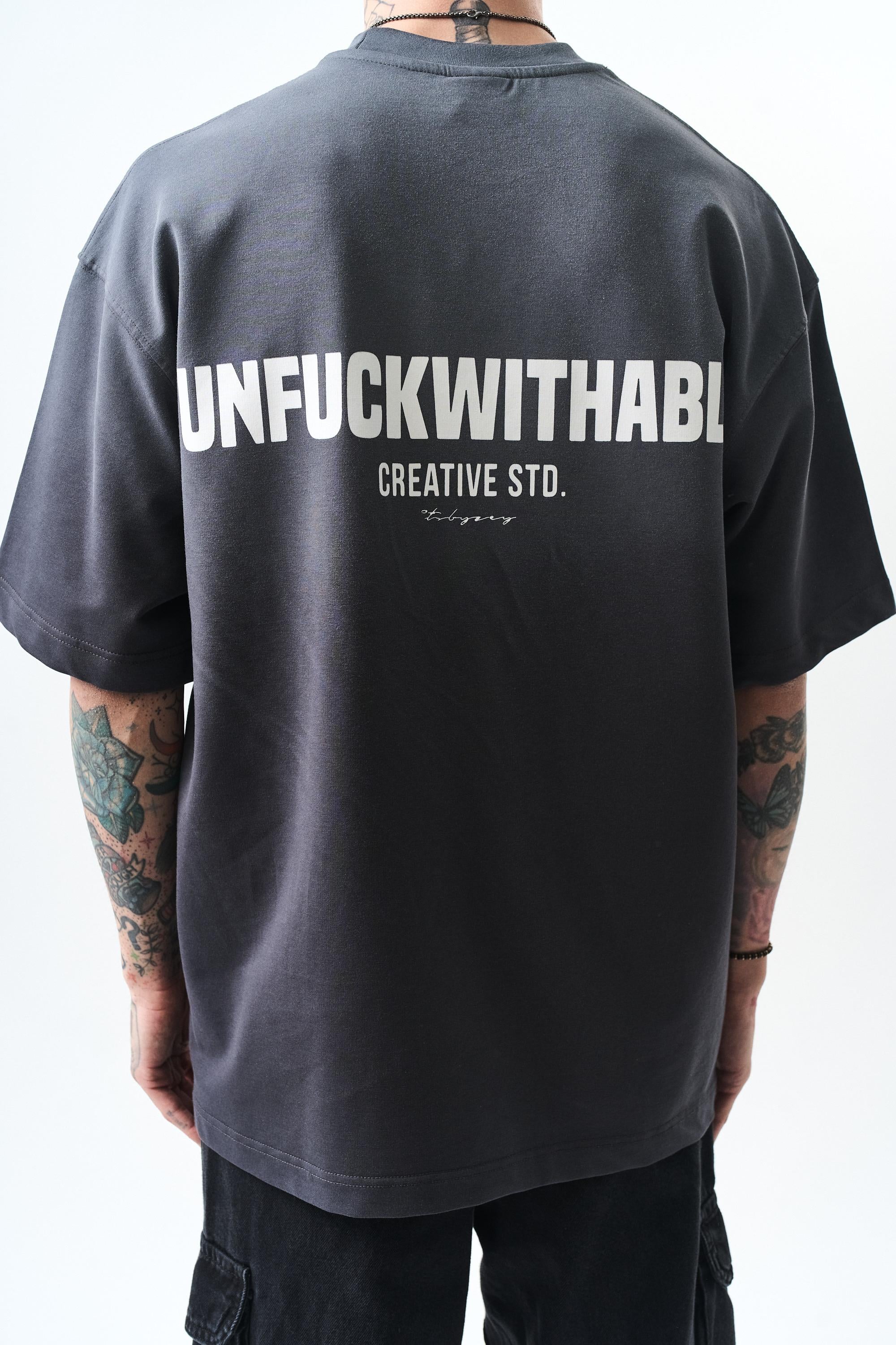 Erkek Unfuckwithable Baskılı Oversize T-Shirt Füme
