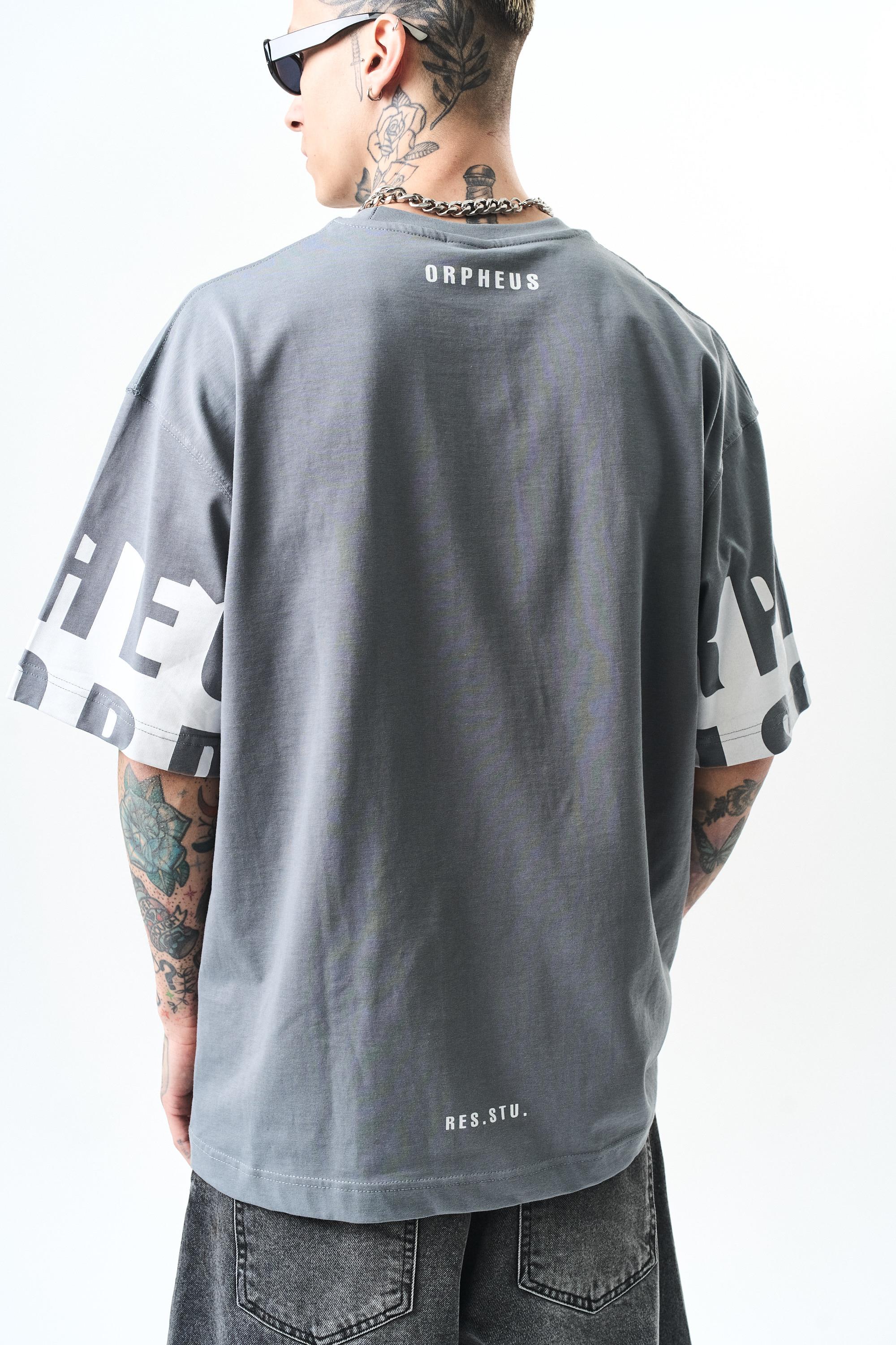 Erkek Orpheus Baskılı Oversize T-Shirt Füme