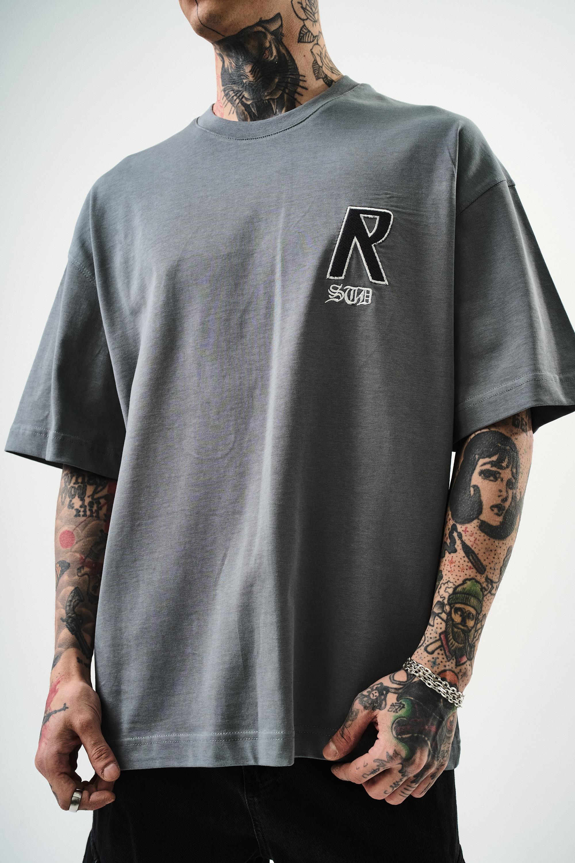 Erkek R Creative Nakışlı Oversize T-Shirt Füme - 4