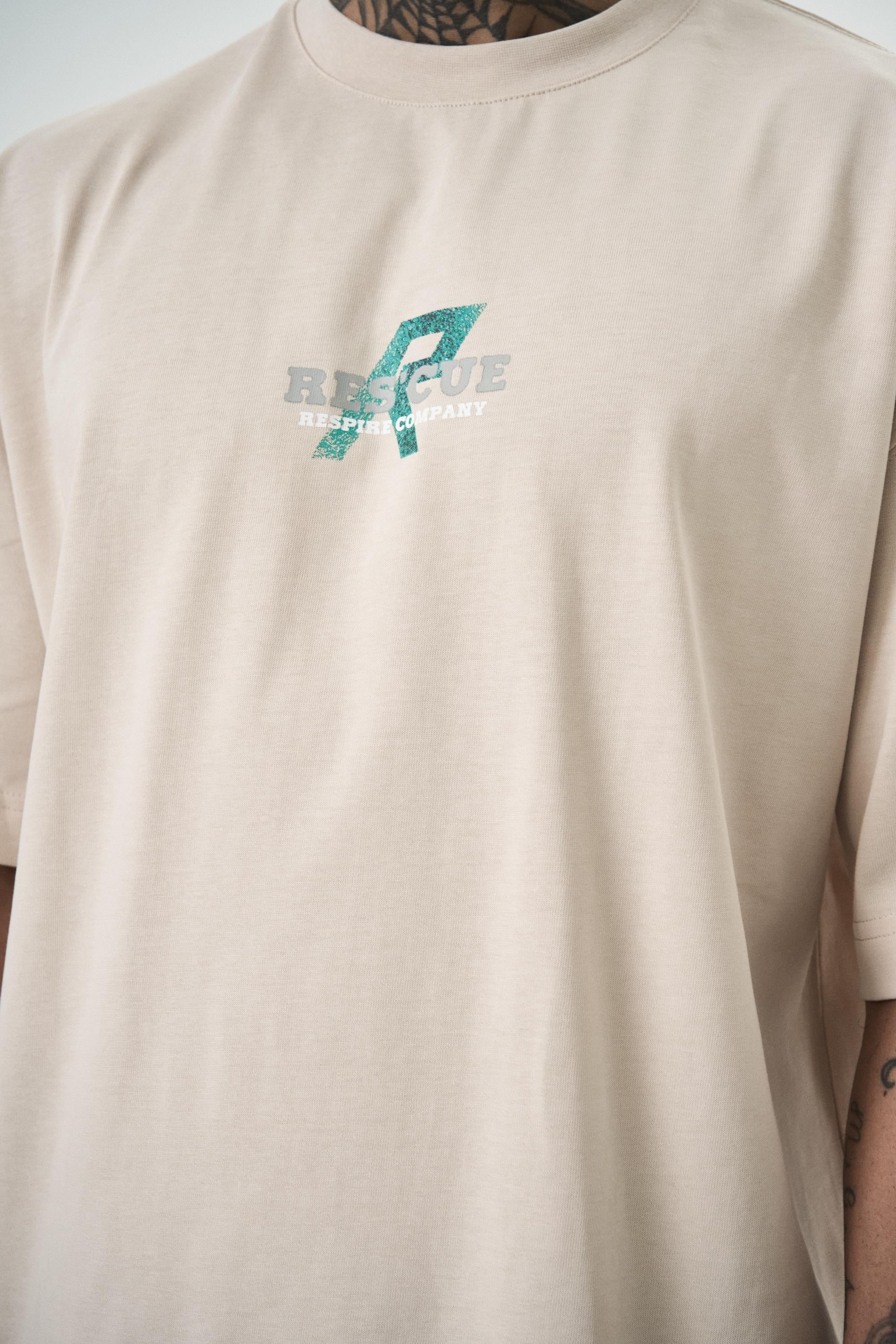 Erkek Res'Cue Baskılı Oversize T-Shirt Bej