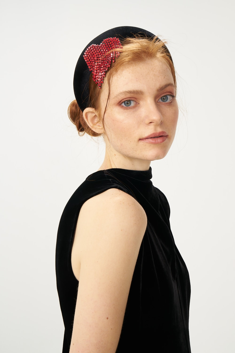 Rheya-Red Heart Taç-Saç Aksesuarı-2-Milagron.com