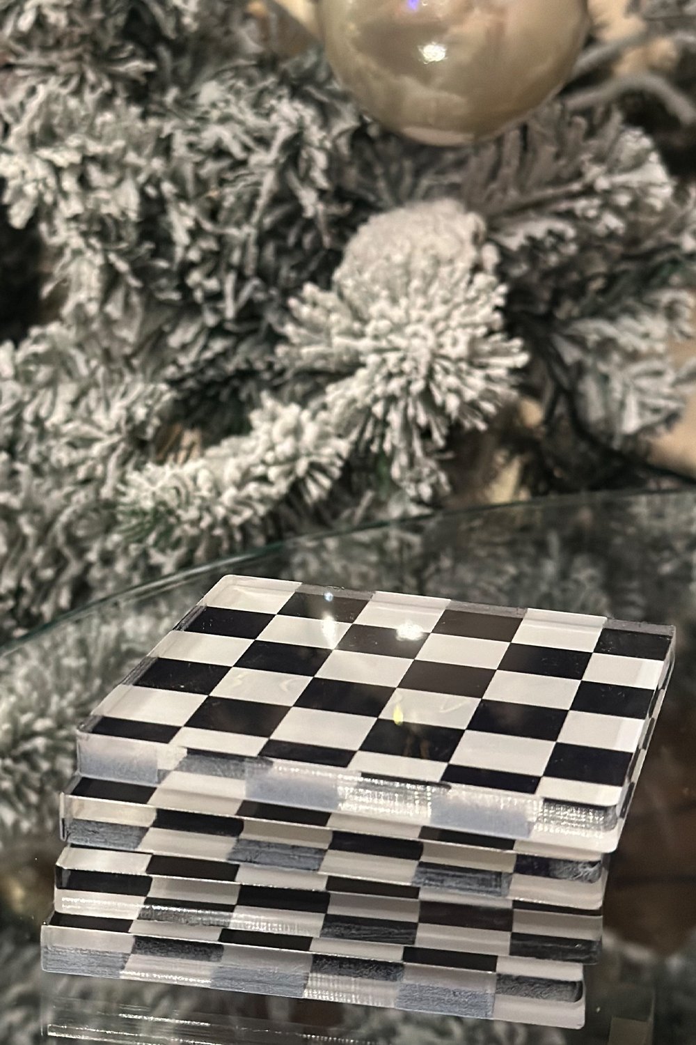 Rooms Design Studio-Retro Checkerboard Bardak Altlığı Black And White-Bardak Altlığı-3-Milagron.com