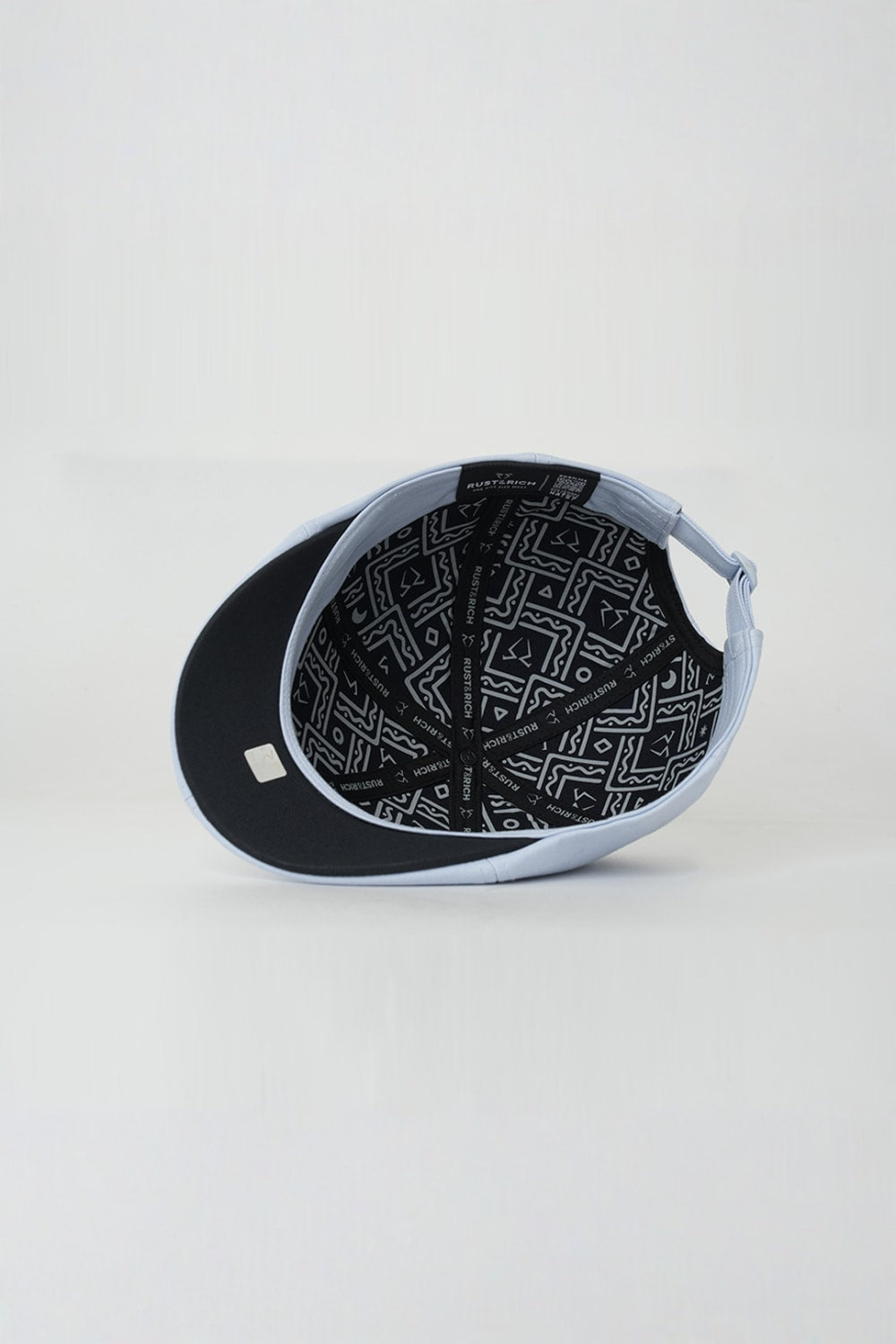 RustandRich-Casket Şapka Timeless Collection Basic Bebe Mavi Unisex-Şapka-5-Milagron.com