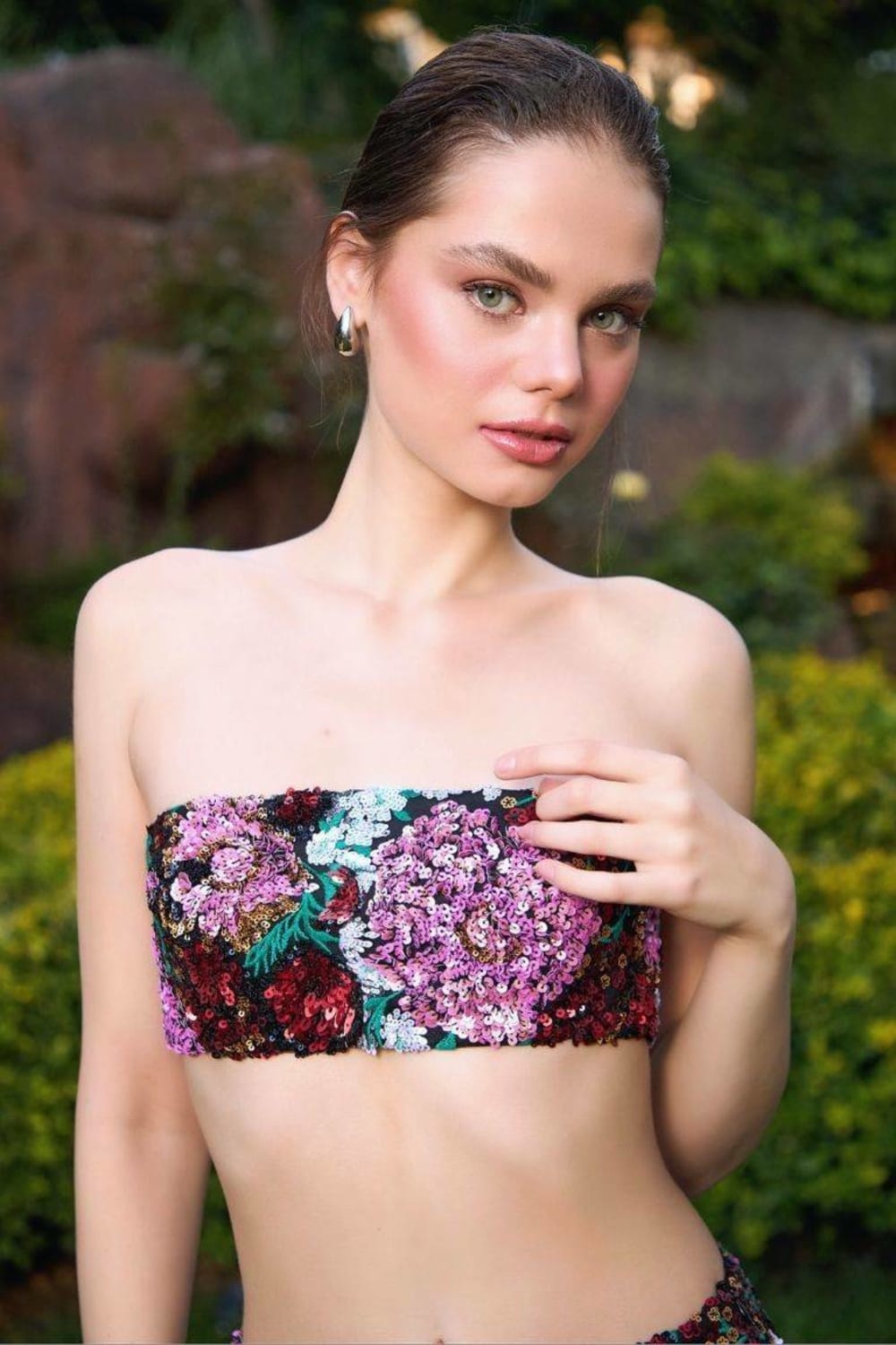 Saléa-Pivoine Garden Crop Top-Crop Top-1-Milagron.com