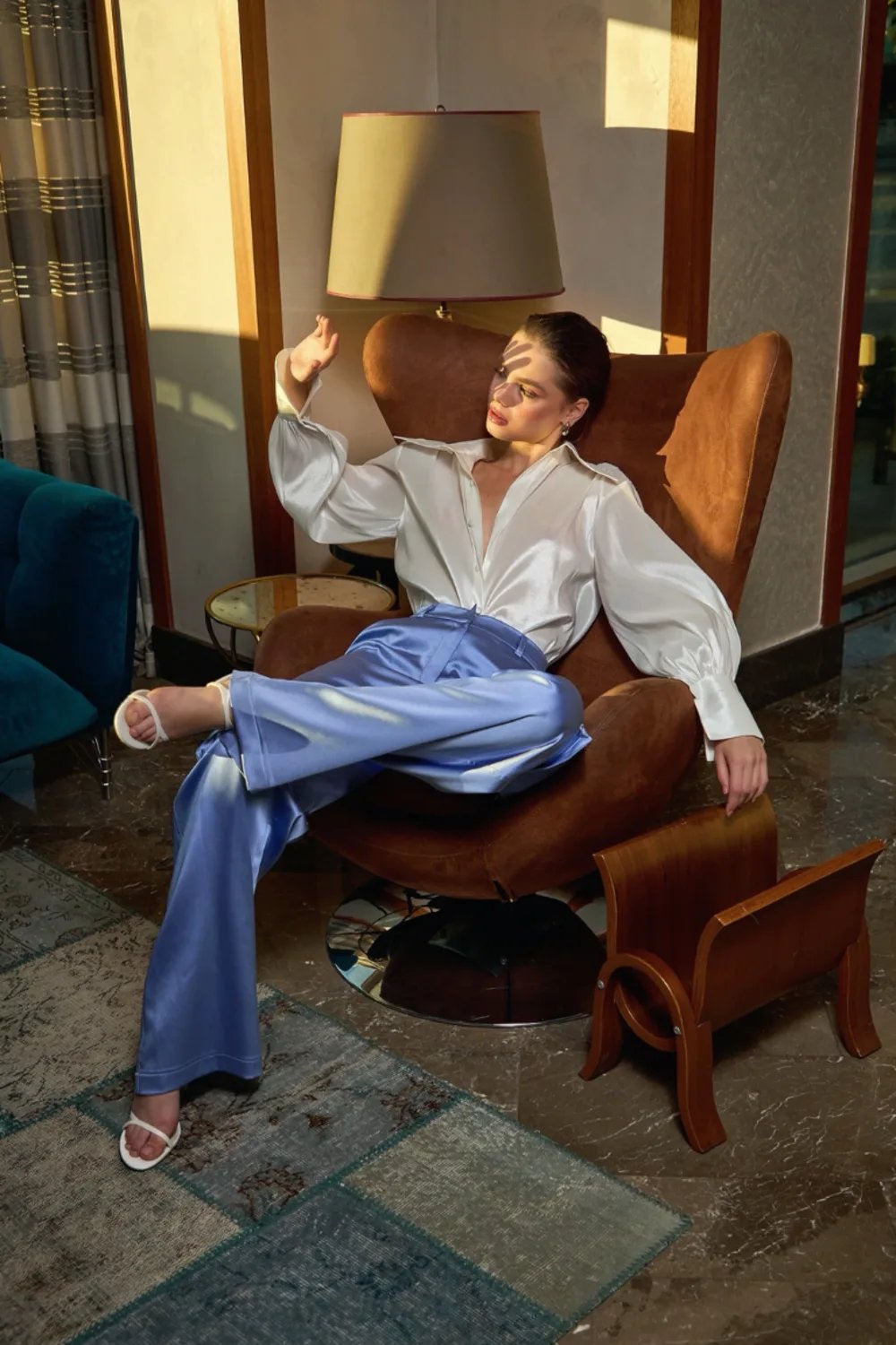 Saléa-White Blanche Élégante Shirt-Gömlek-1-Milagron.com