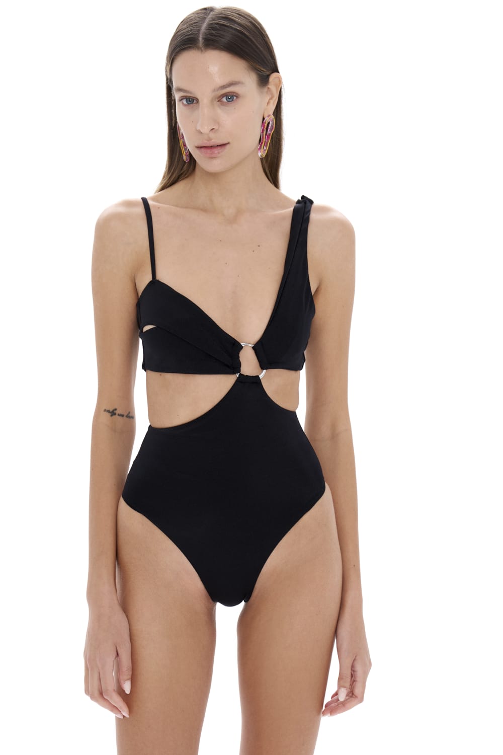 Selia Richwood-Mae Black Swimsuit-Bikini & Mayo-2-Milagron.com