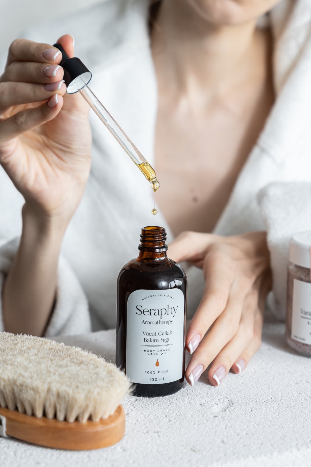 Seraphy Aromatherapy-Selülit- Çatlak Karşıtı-sıkılaştırıcı - Vücut Bakım Yağı - 100ml - % 100 Pure-Vücut Yağı-1-Milagron.com