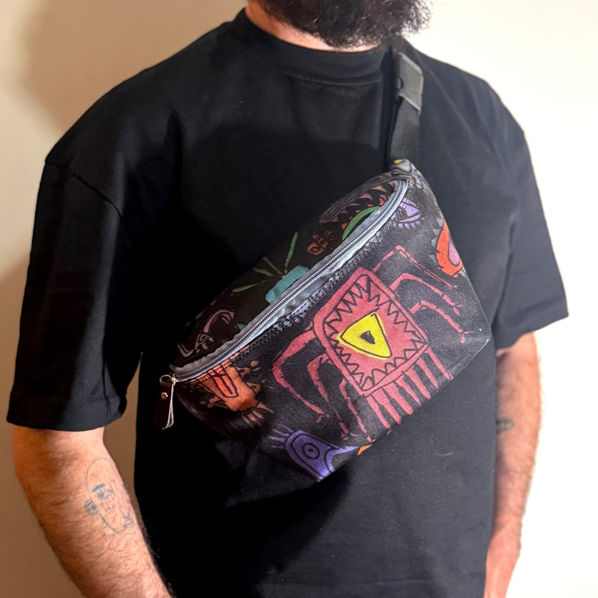 Big Fanny Pack 07